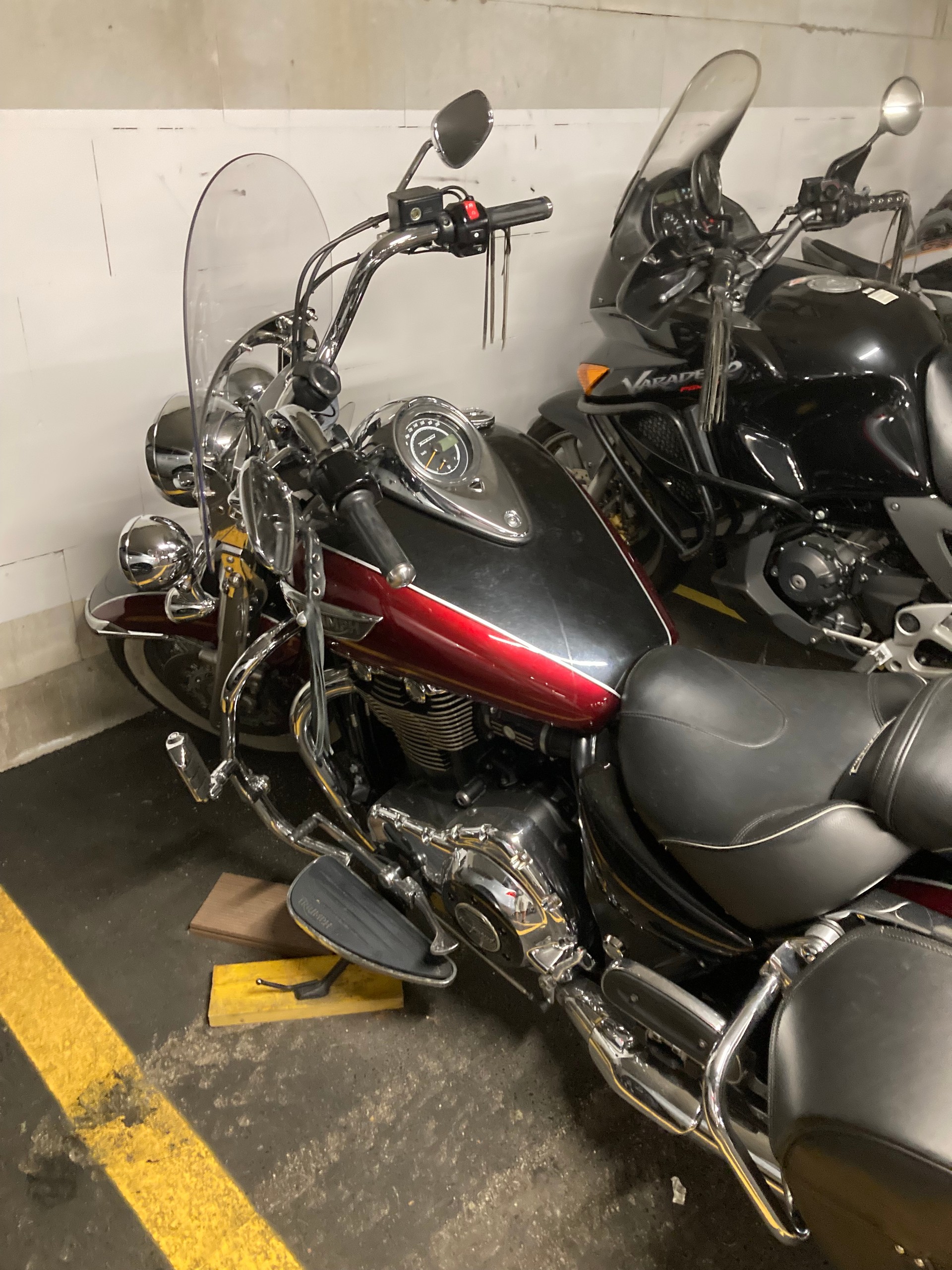 TRIUMPH Thunderbird LT ABS-image-3