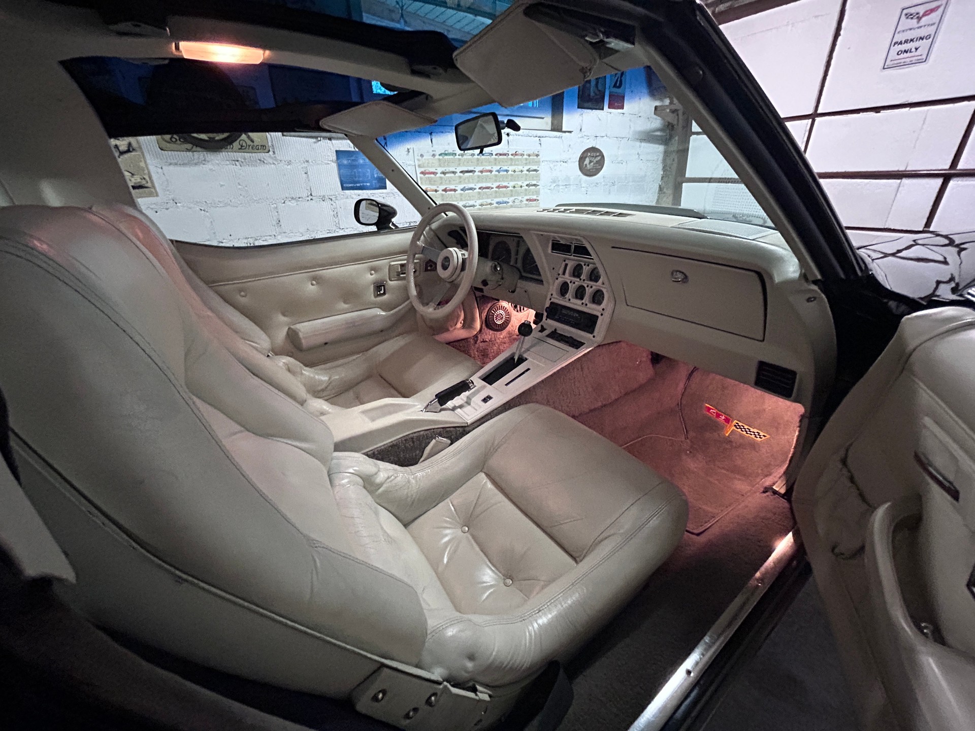 CHEVROLET CORVETTE C3-image-7