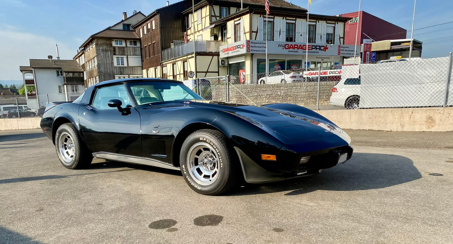 CHEVROLET CORVETTE C3-image-1