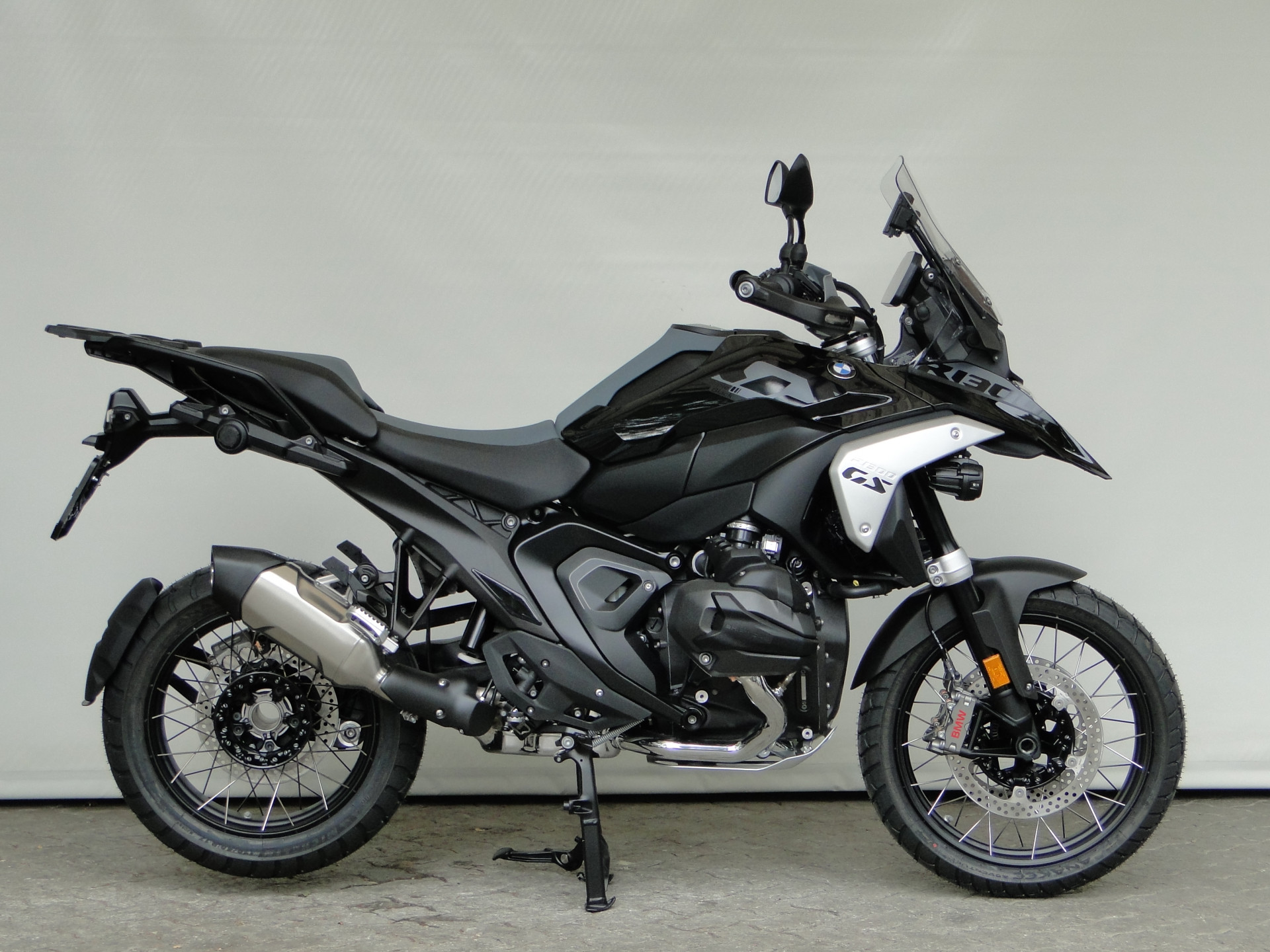 BMW R 1300 GS BOXER BONUS & 2.9% LEASING-showroom-element-1