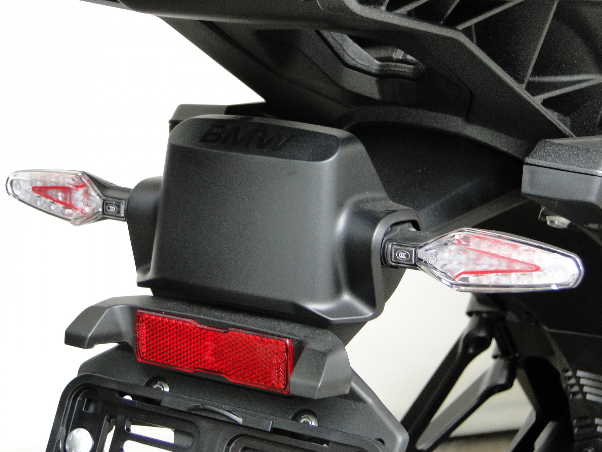 BMW R 1300 GS BOXER BONUS CHF 1'500.- & 2.9% LEASING-image-8