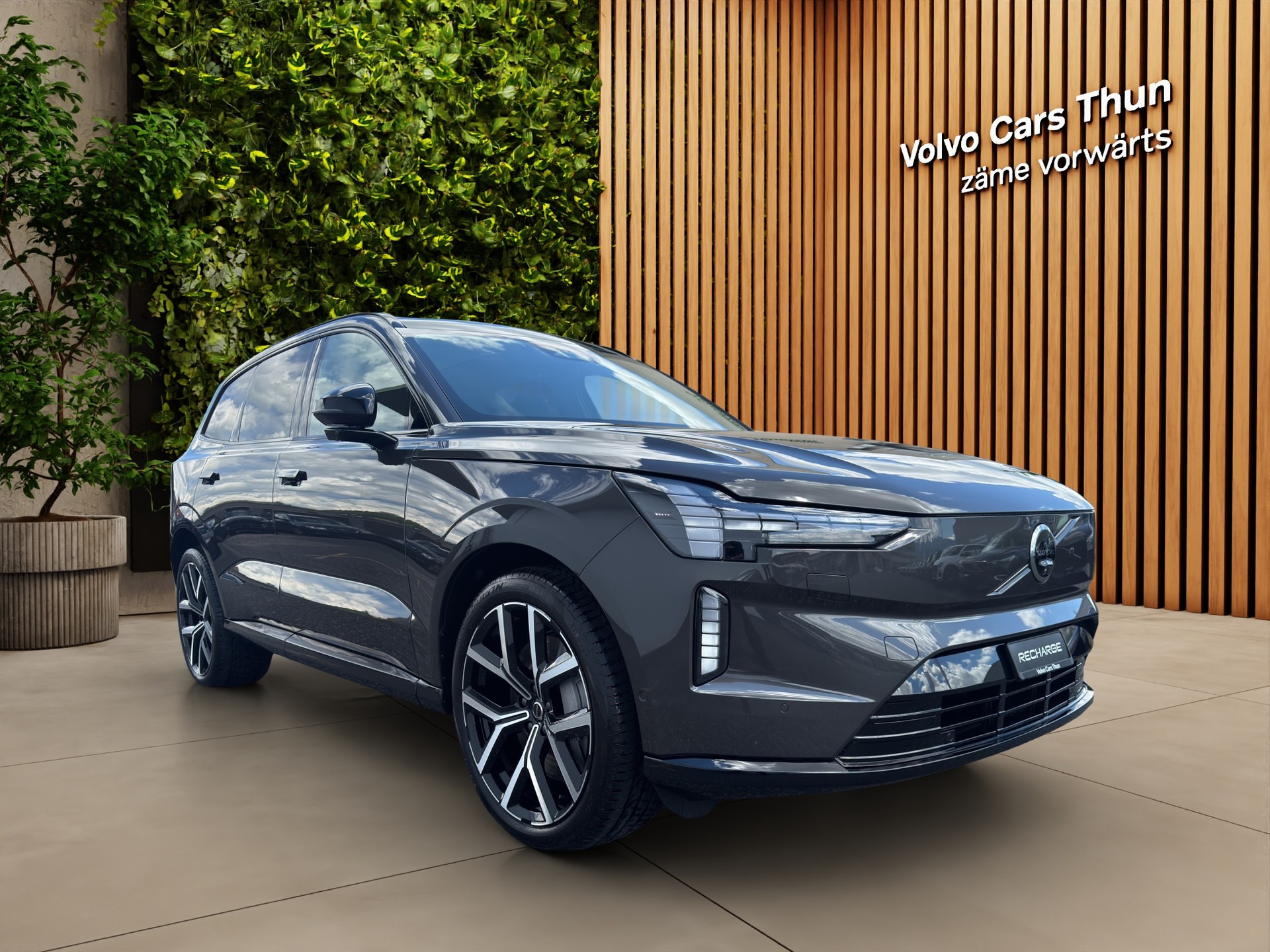 VOLVO EX90 Twin Performance Ultra AWD-showroom-element-2