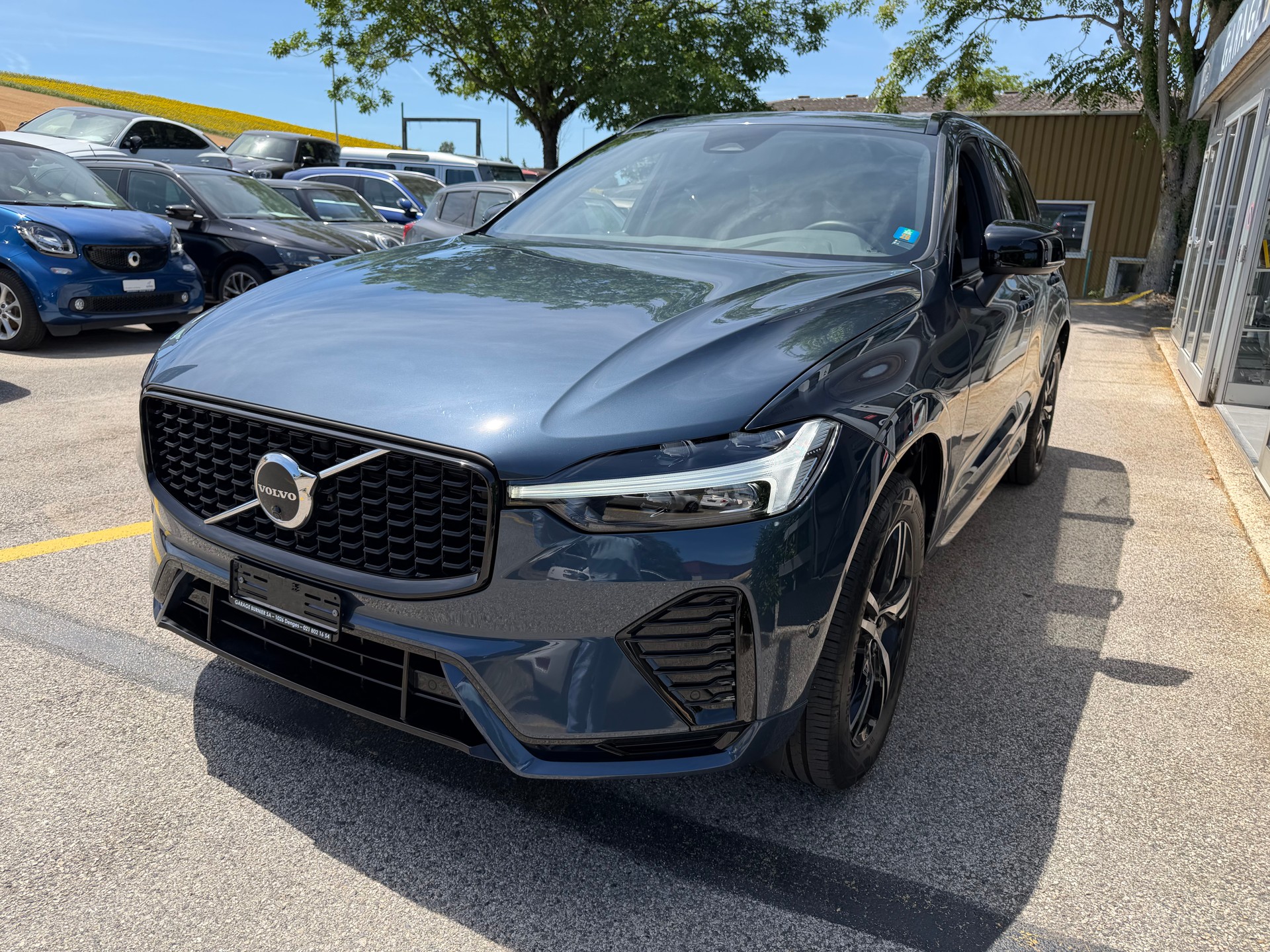 VOLVO XC60 B4 Diesel Mild Hybrid AWD R-Design Geartronic-showroom-element-1
