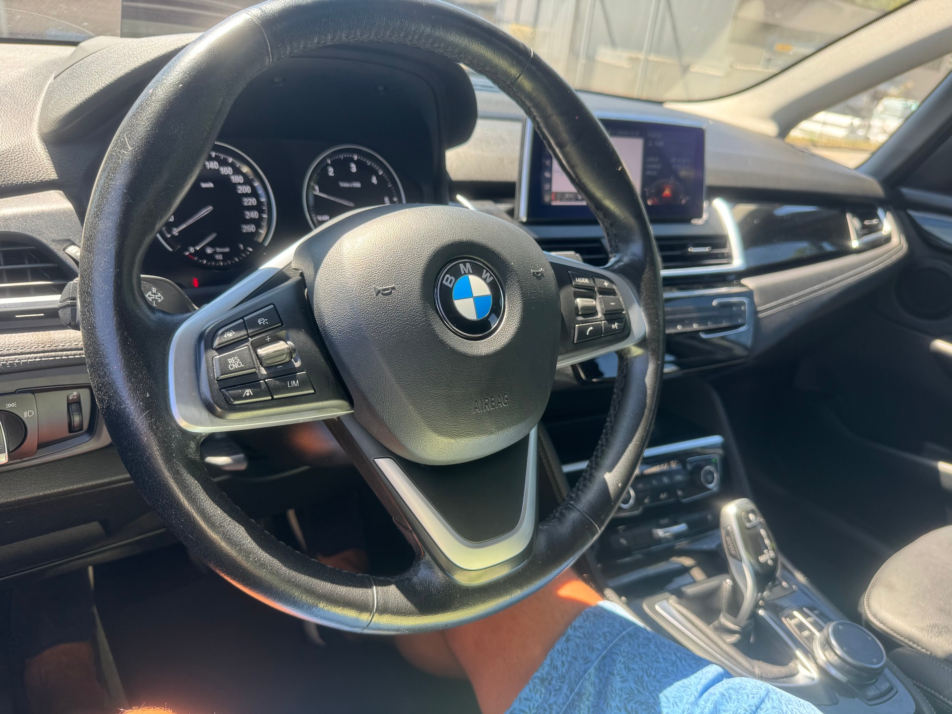 BMW 218d xDrive Active Tourer Steptronic-image-25