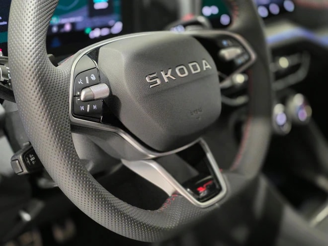 SKODA Kodiaq 2.0 TSI RS 4x4 7-Plätzer-image-19