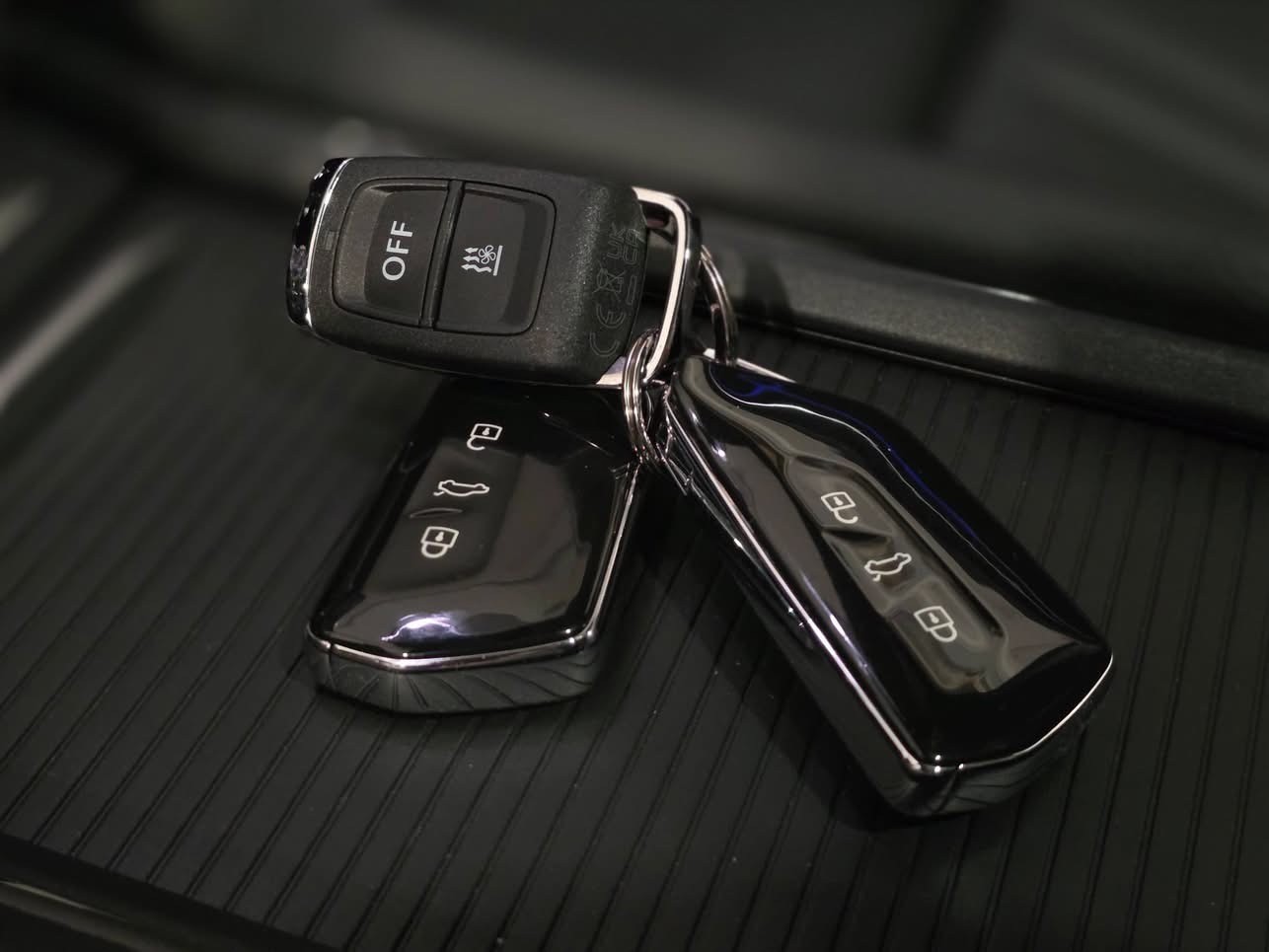 SKODA Kodiaq 2.0 TSI RS 4x4 7-Plätzer-image-20