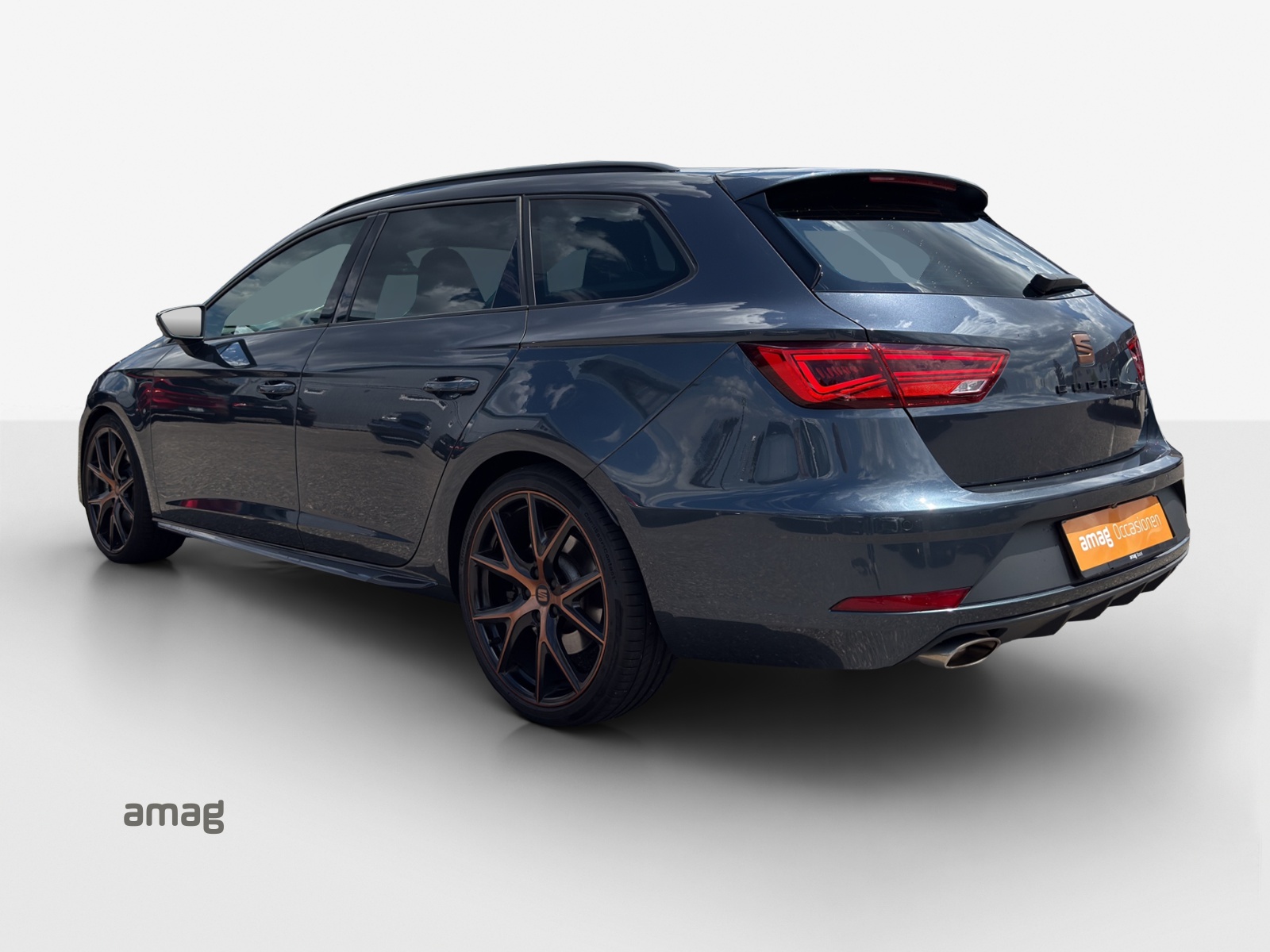 SEAT Leon ST 2.0 TSI Cupra 300 4 Drive DSG-showroom-element-2