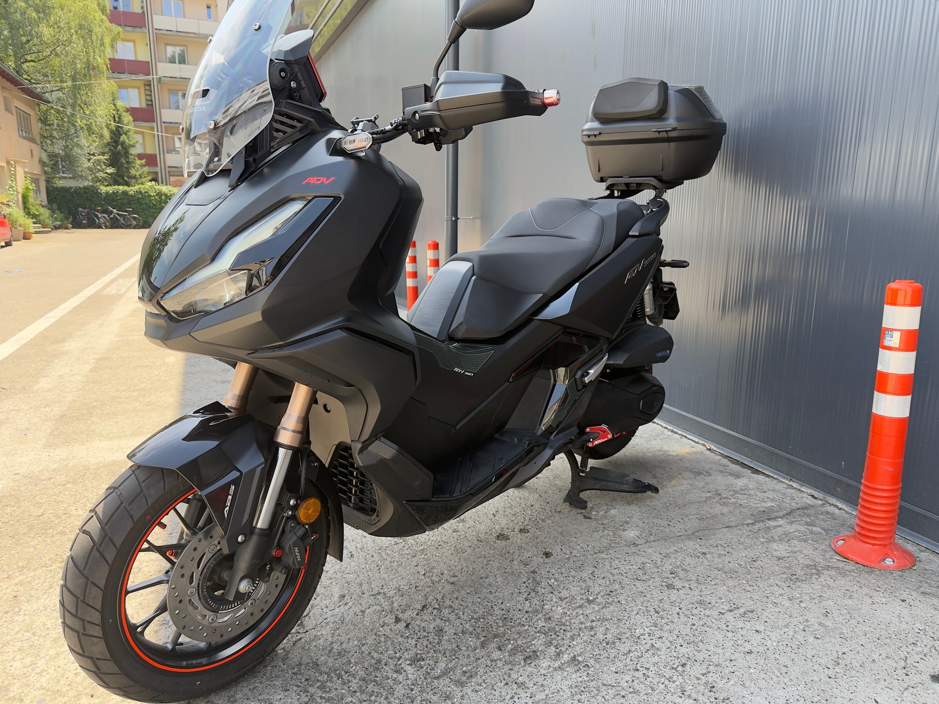 HONDA ADV 350-image-2