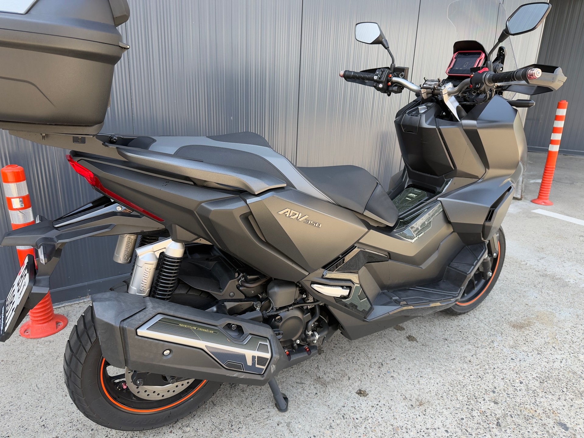 HONDA ADV 350-image-6
