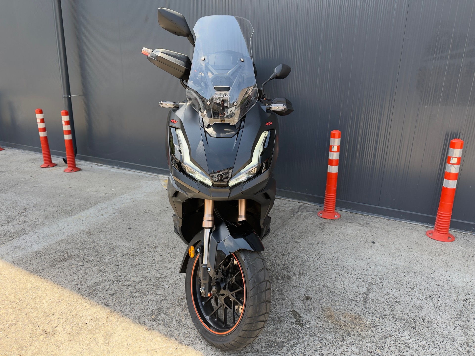 HONDA ADV 350-image-1
