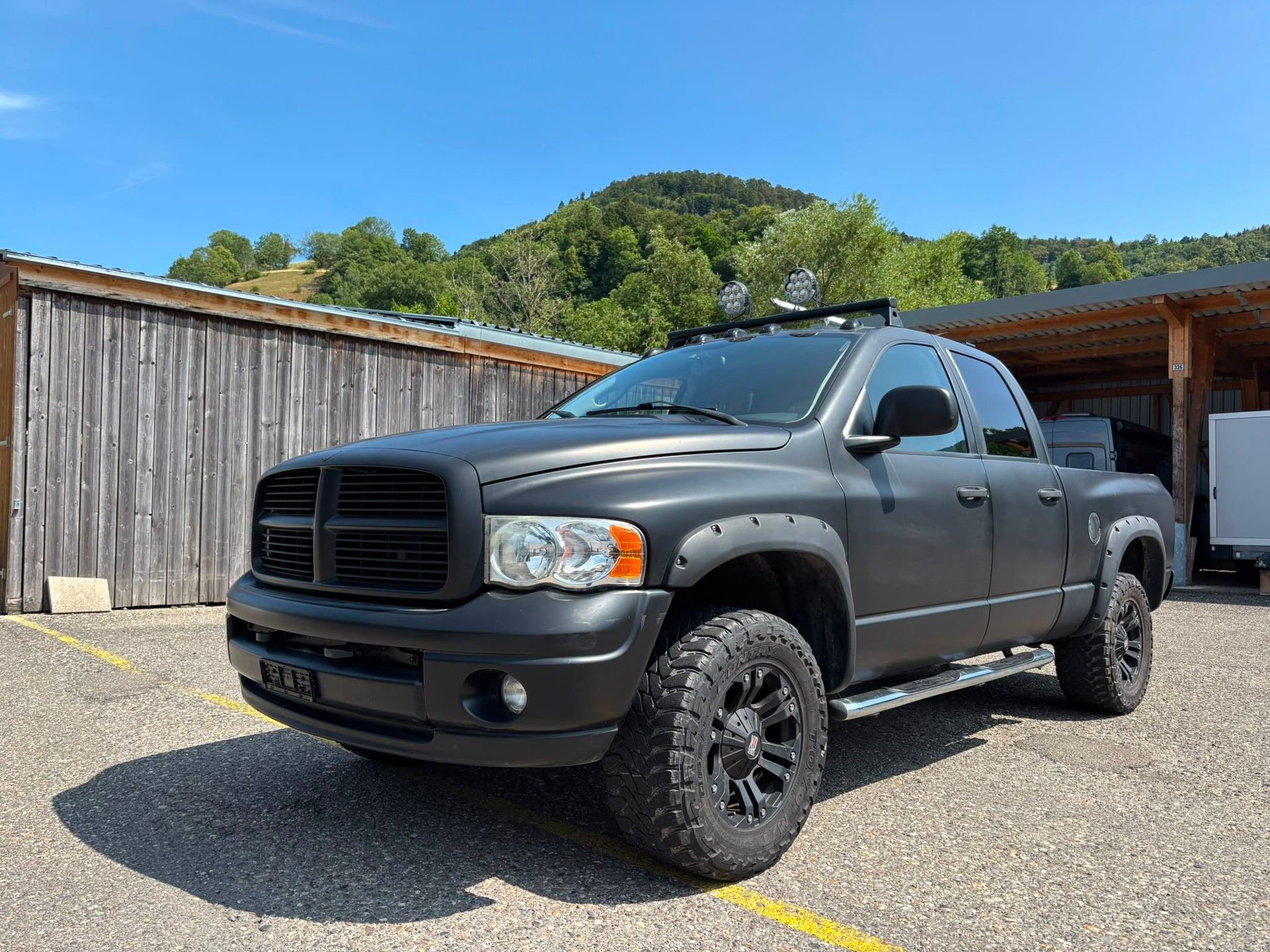 DODGE Ram 1500 Hemi