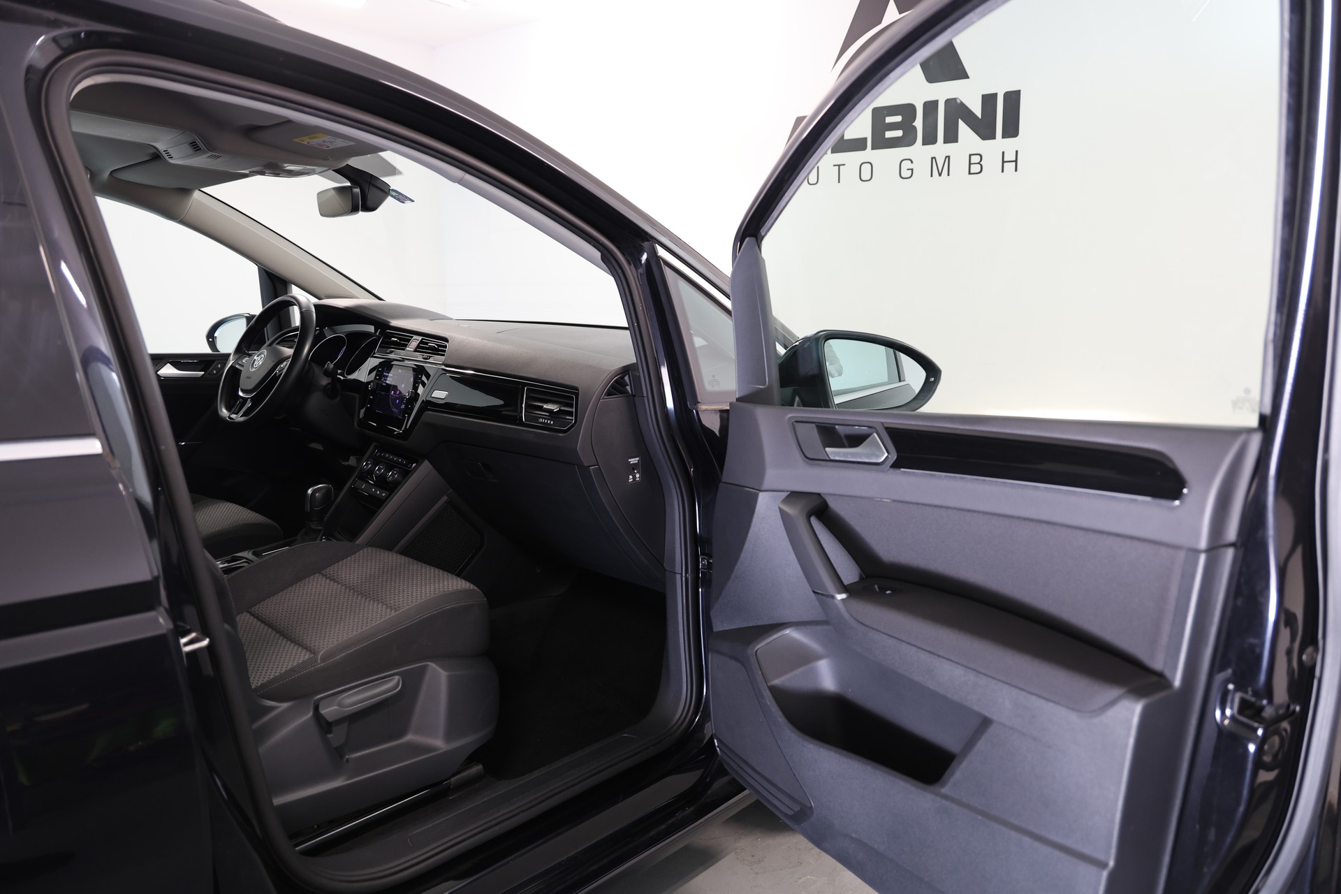 VW Touran 2.0 TDI SCR Comfortline DSG-image-10