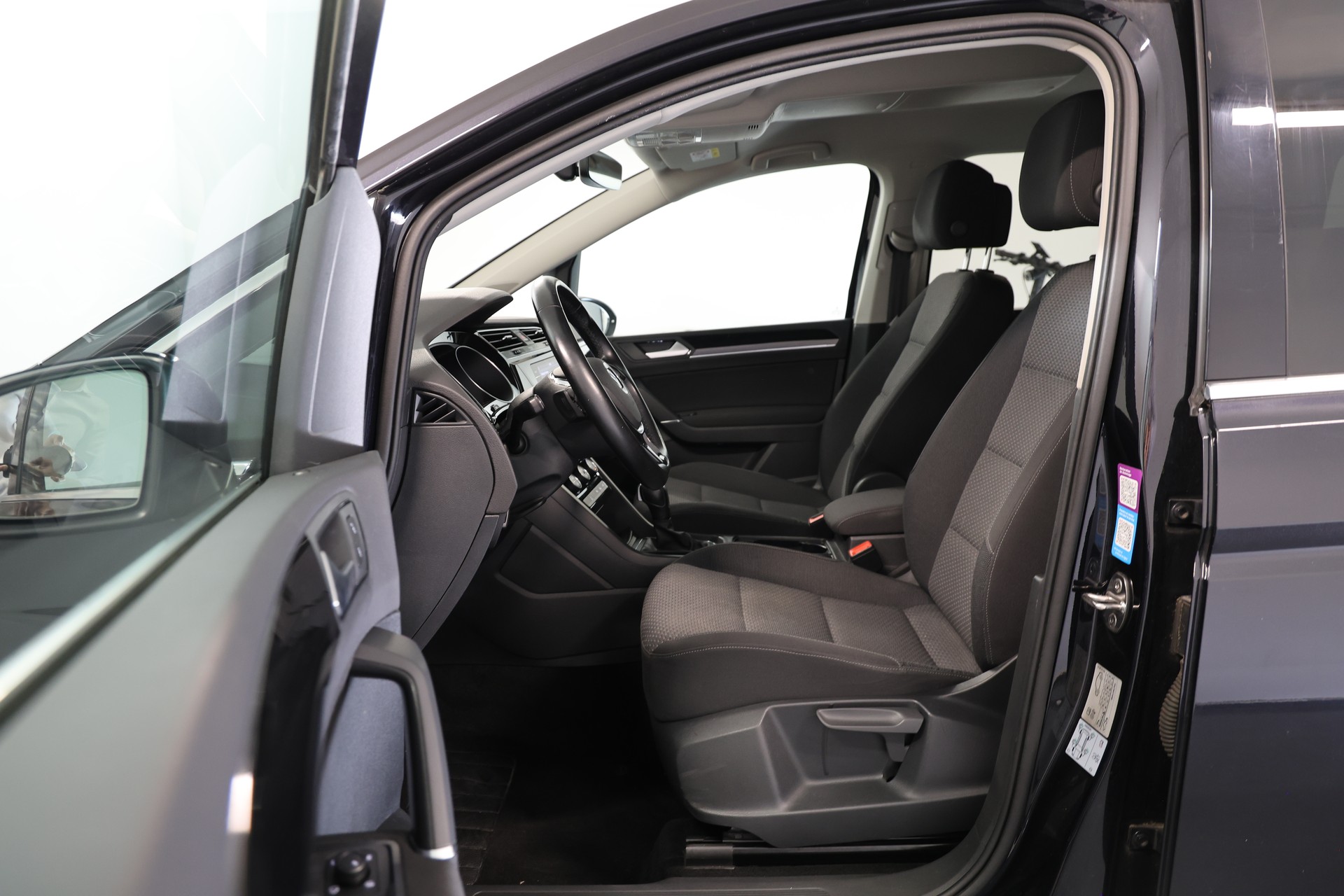 VW Touran 2.0 TDI SCR Comfortline DSG-image-9