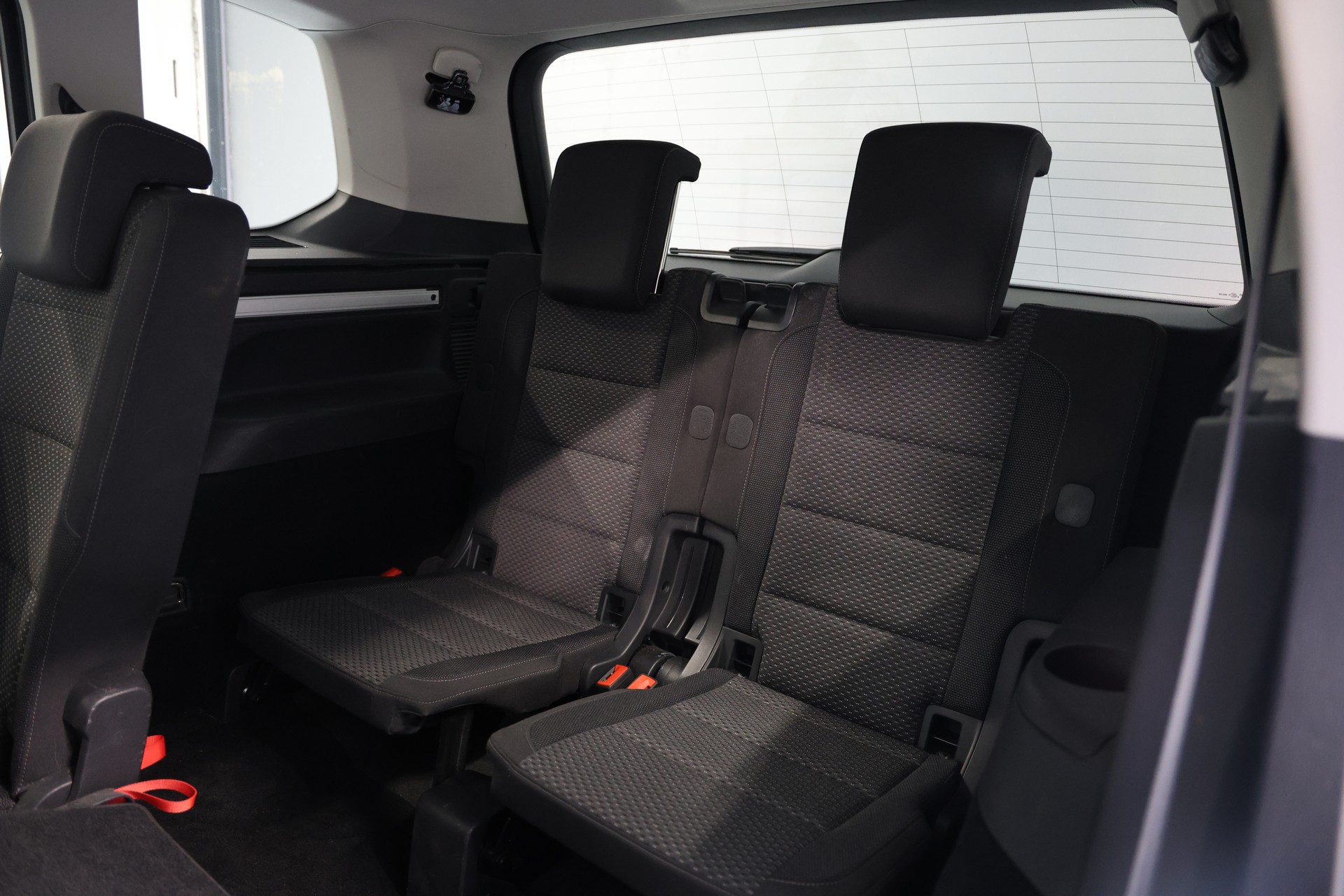 VW Touran 2.0 TDI SCR Comfortline DSG-image-15
