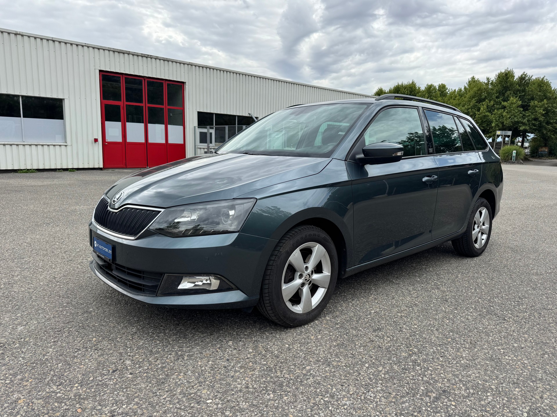 SKODA Fabia 1.2 TSI Swiss Joy DSG