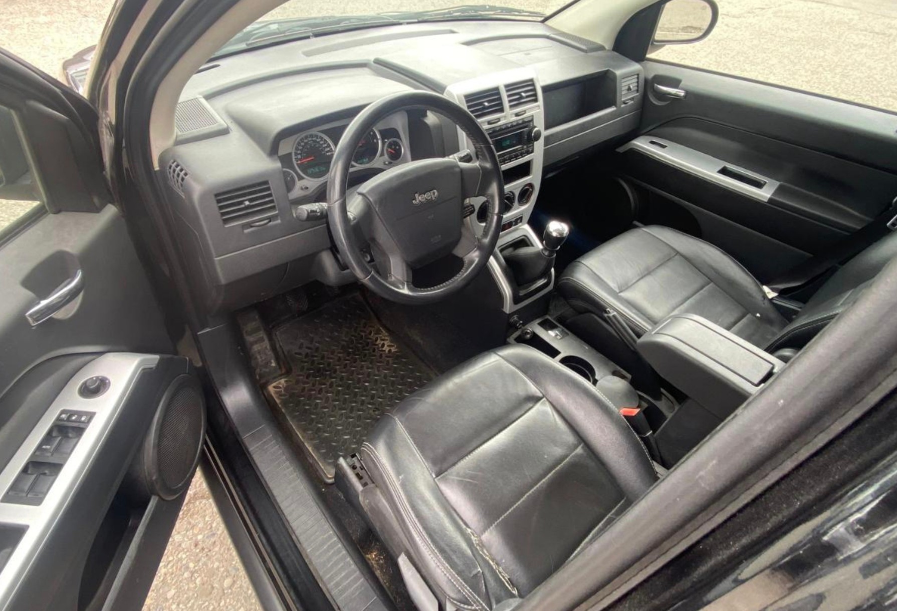 JEEP Compass 2.0 CRD Limited-image-9
