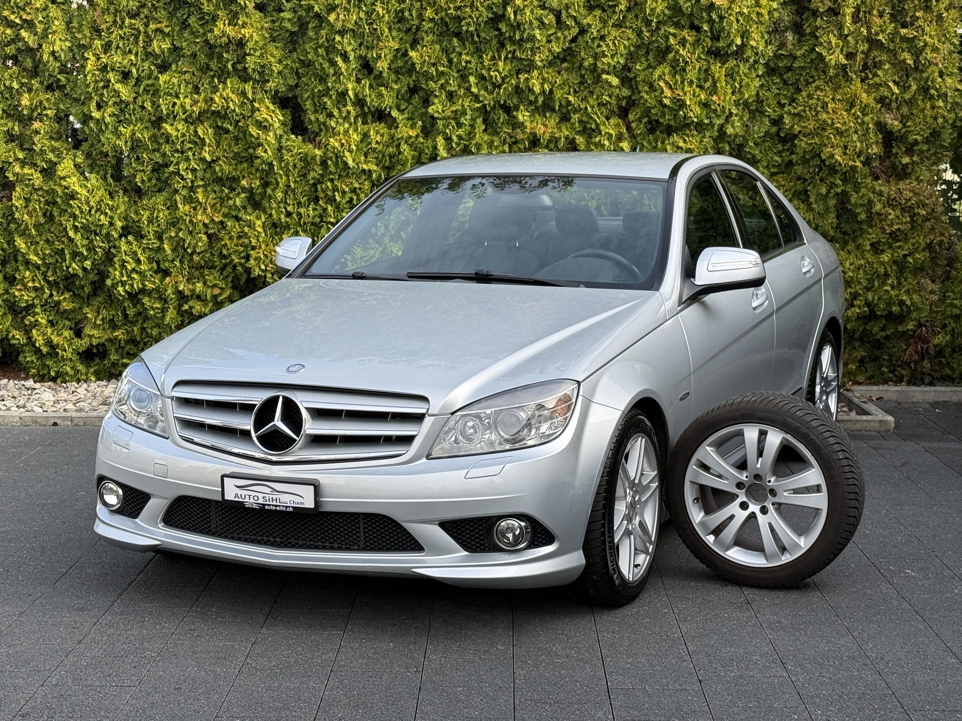 MERCEDES-BENZ C 300 (280) AMG Styling 7G-Tronic / 1.Hand / Einzelstück / Komplette Mercedes Historie-showroom-element-1