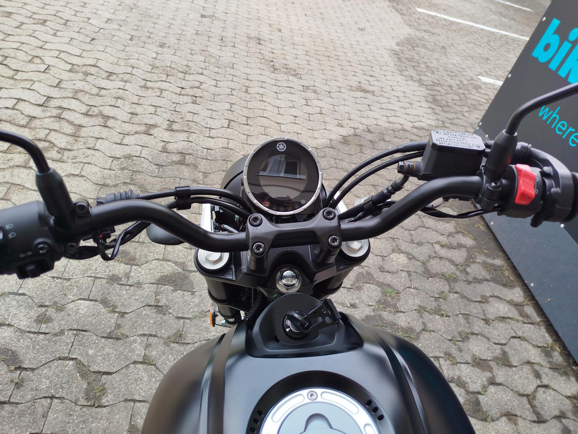 YAMAHA XSR 125-image-10