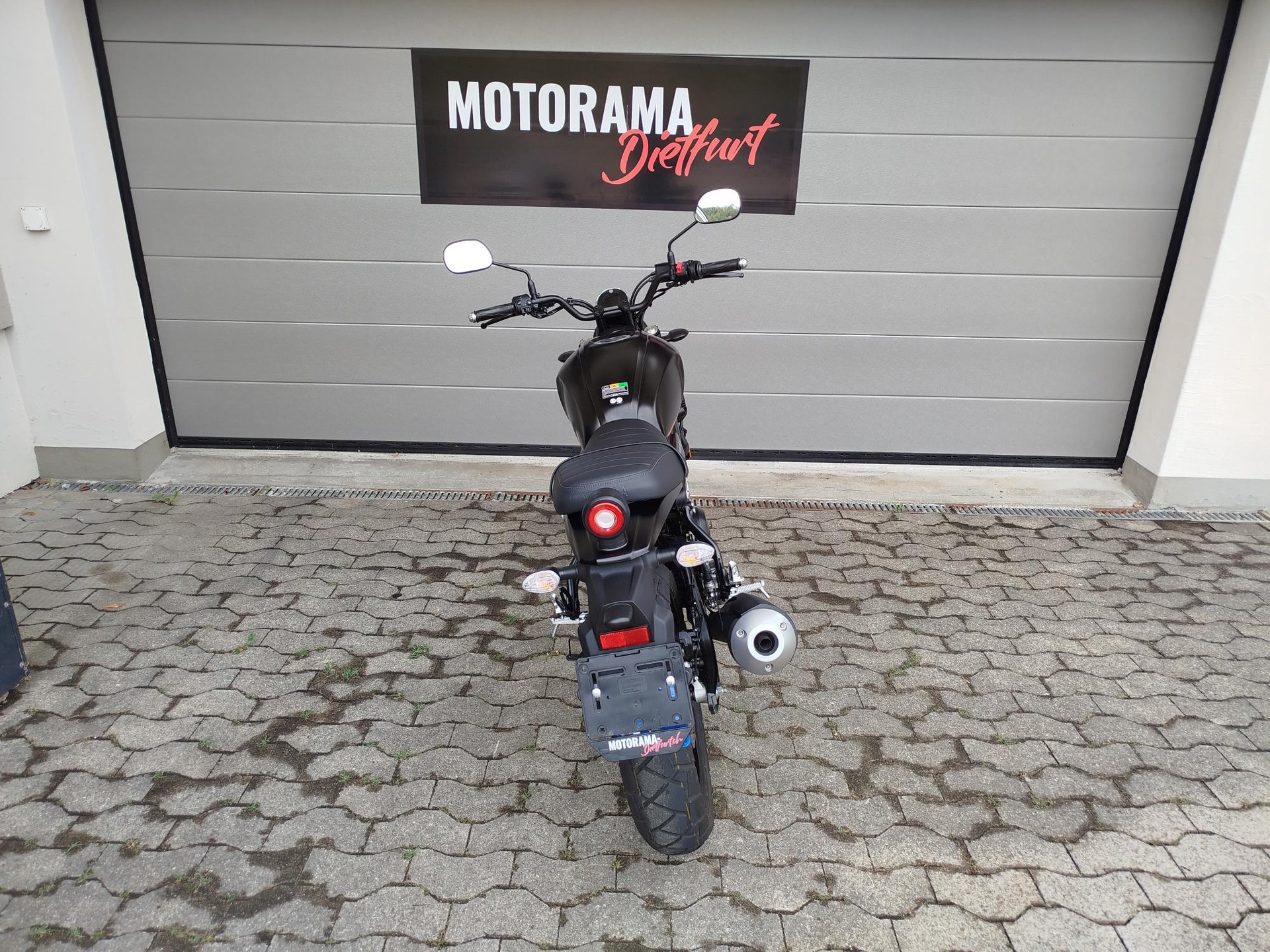 YAMAHA XSR 125-image-5