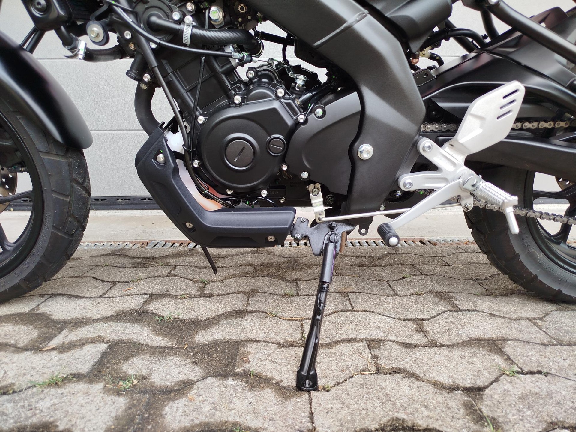 YAMAHA XSR 125-image-9