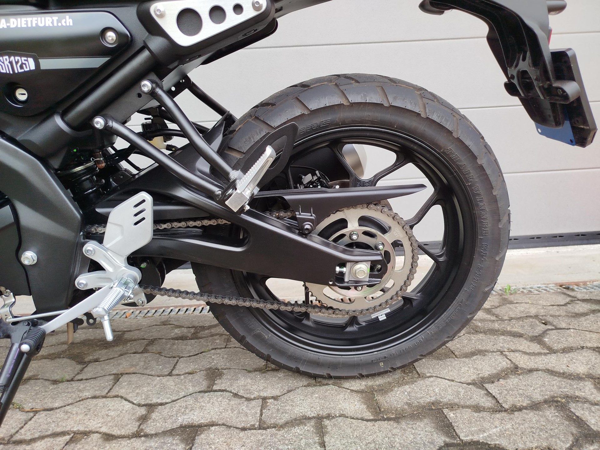 YAMAHA XSR 125-image-7
