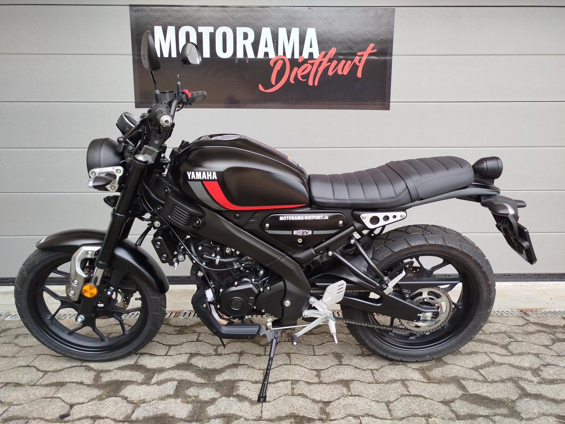 YAMAHA XSR 125-image-2