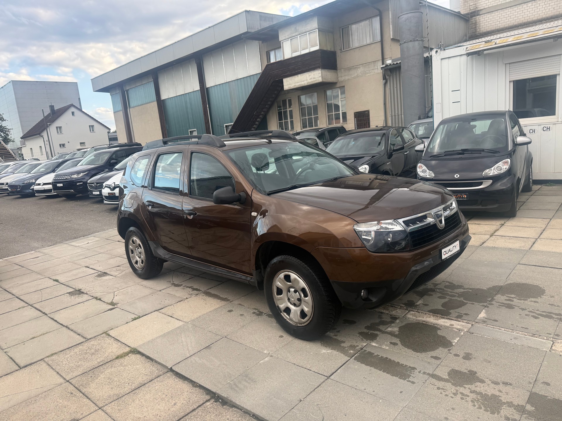 DACIA Duster 1.6 Lauréate 4x4-image-1
