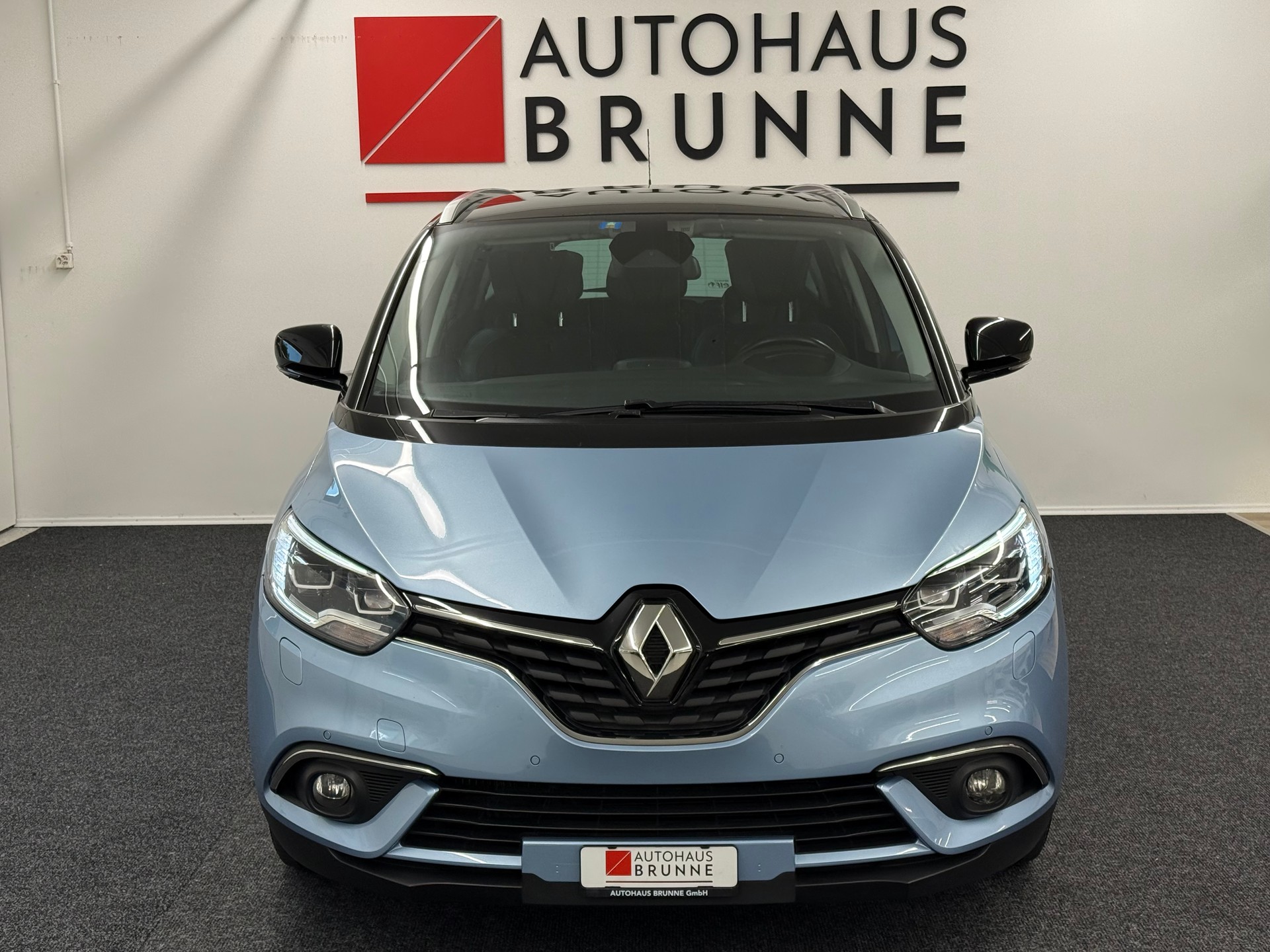 RENAULT Grand Scénic 1.6 dCi Bose EDC-showroom-element-1