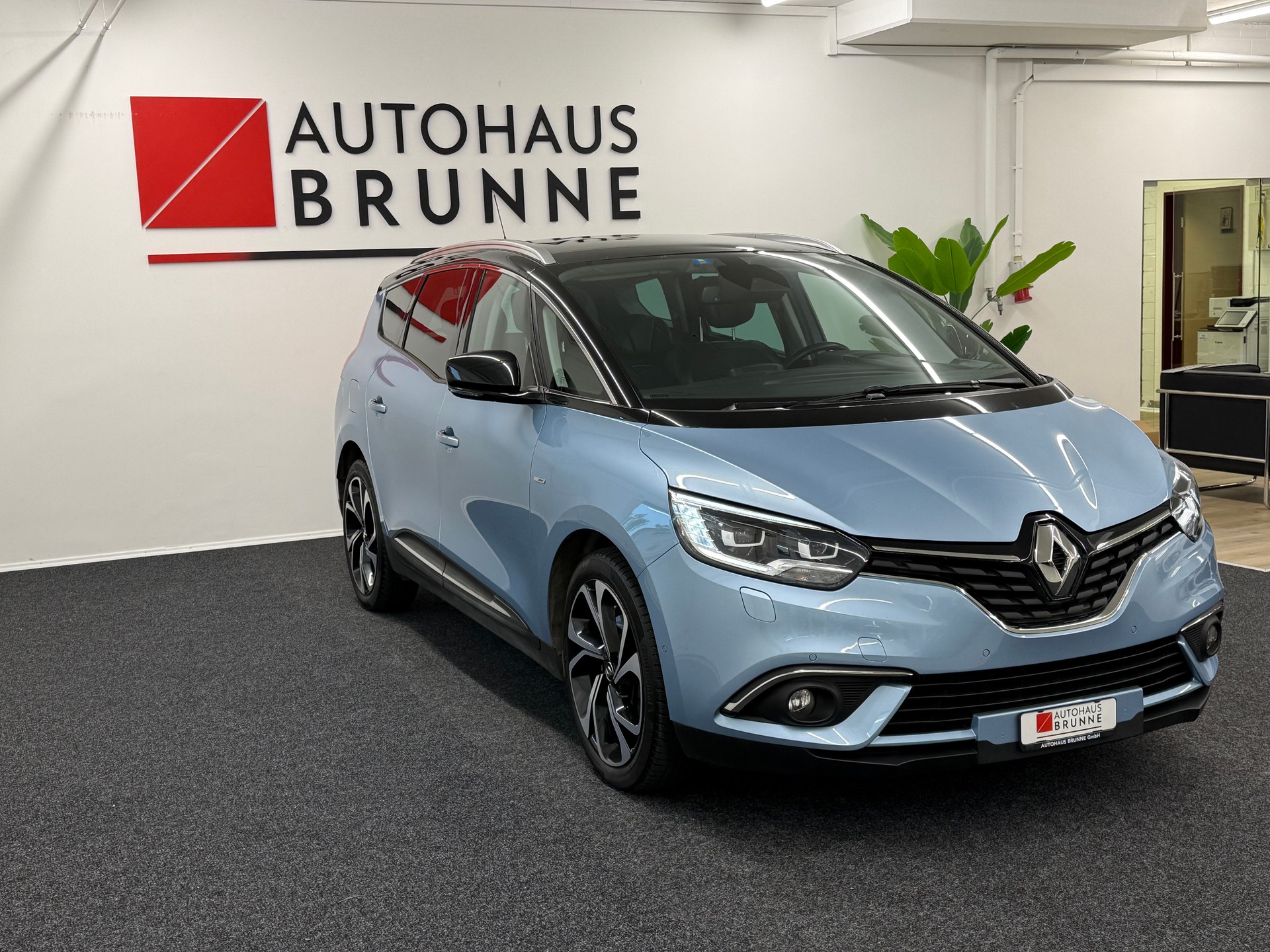 RENAULT Grand Scénic 1.6 dCi Bose EDC-showroom-element-2