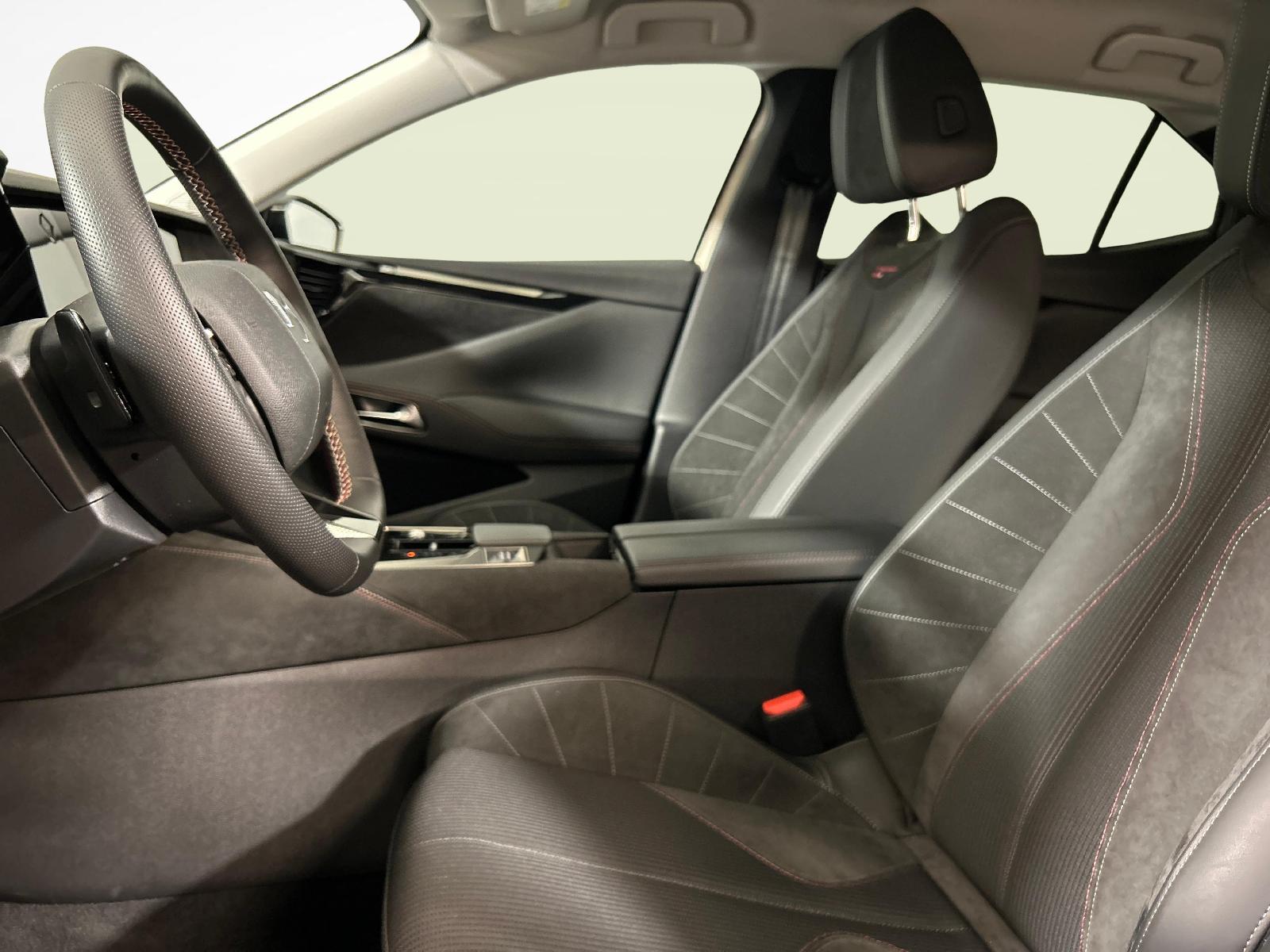 DS AUTOMOBILES 4 1.6 E-Tense Ligne Noire-showroom-element-2