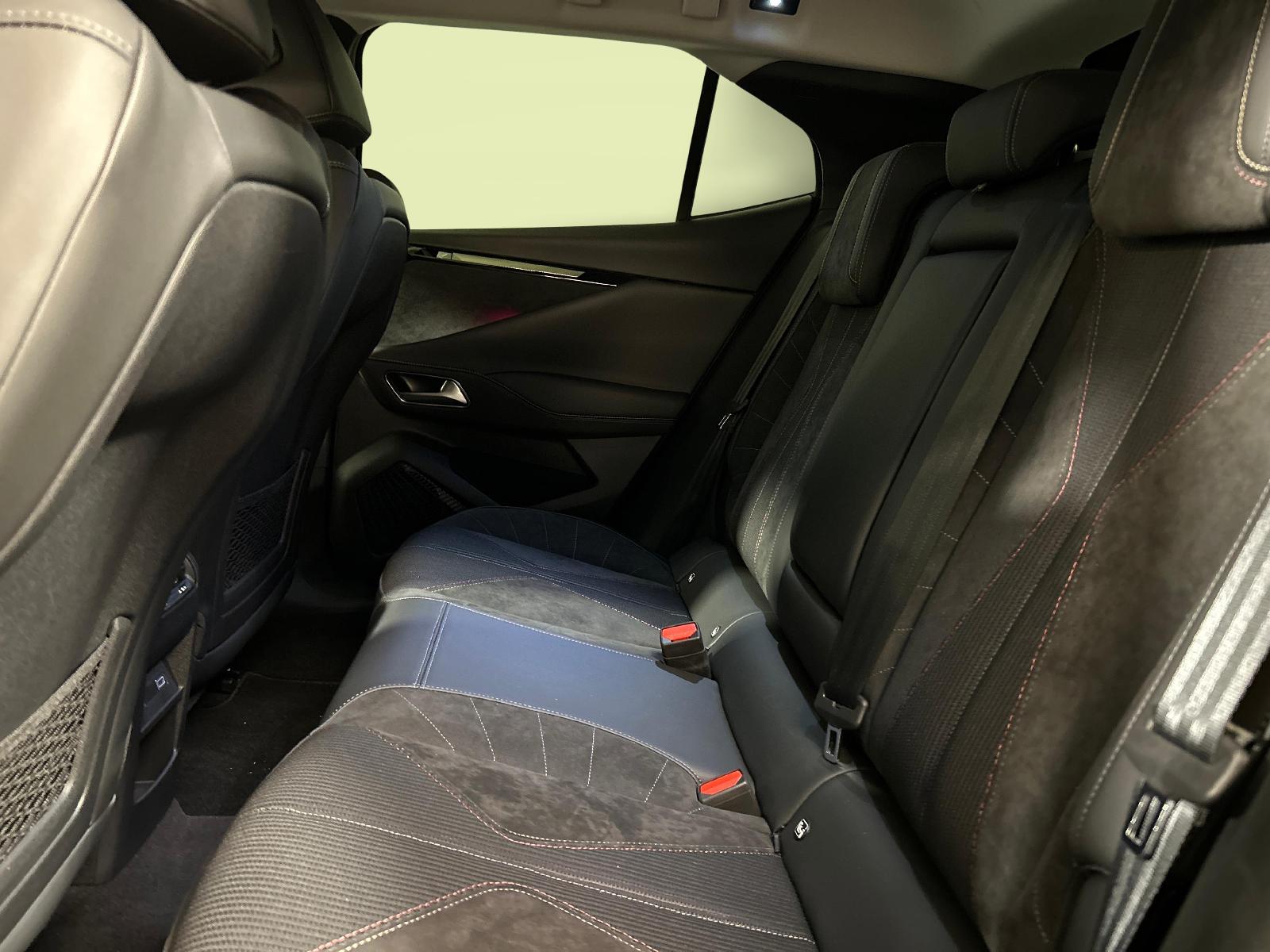 DS AUTOMOBILES 4 1.6 E-Tense Ligne Noire-showroom-element-3