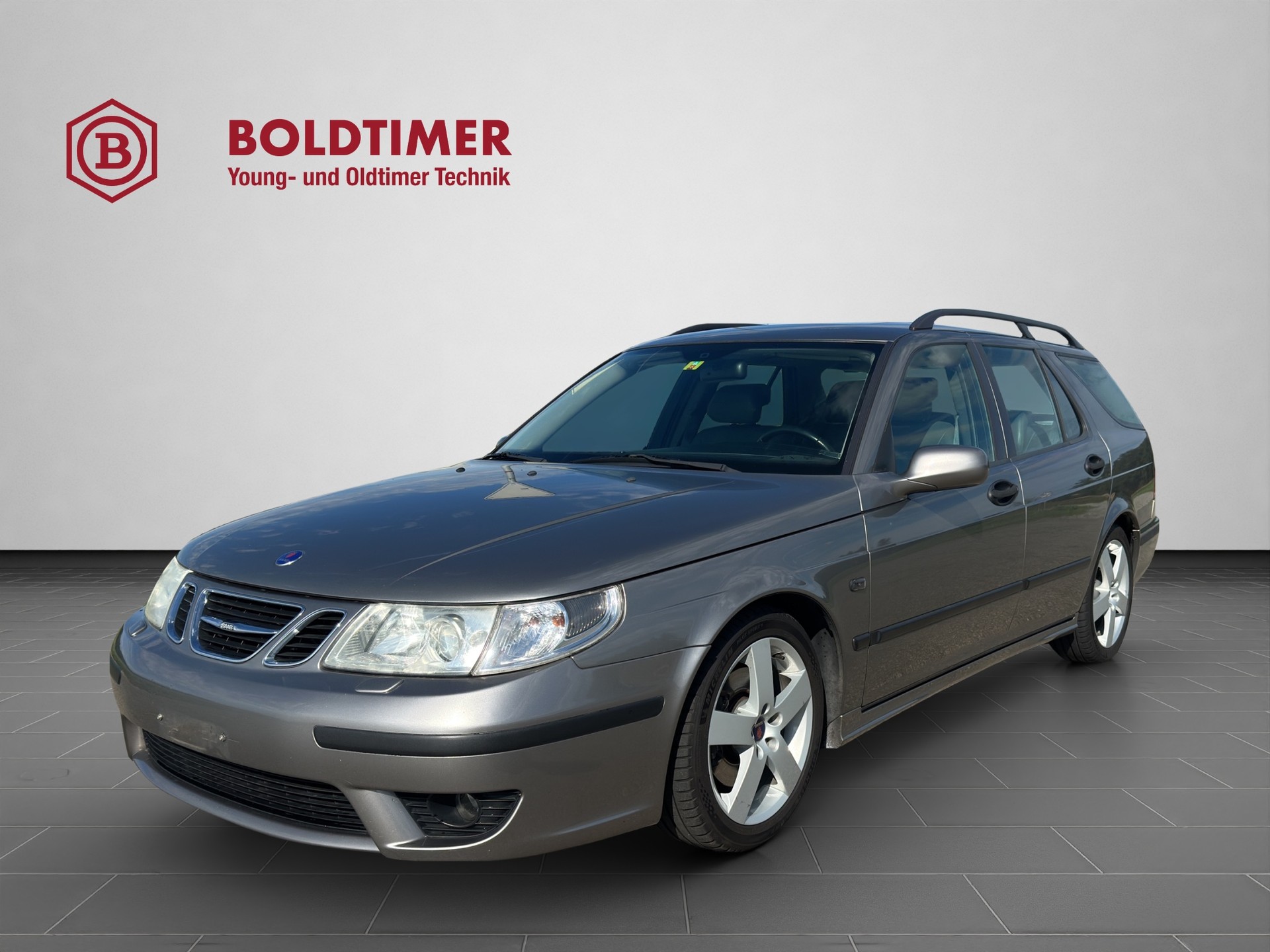 SAAB 9-5 2.3T Aero-showroom-element-1