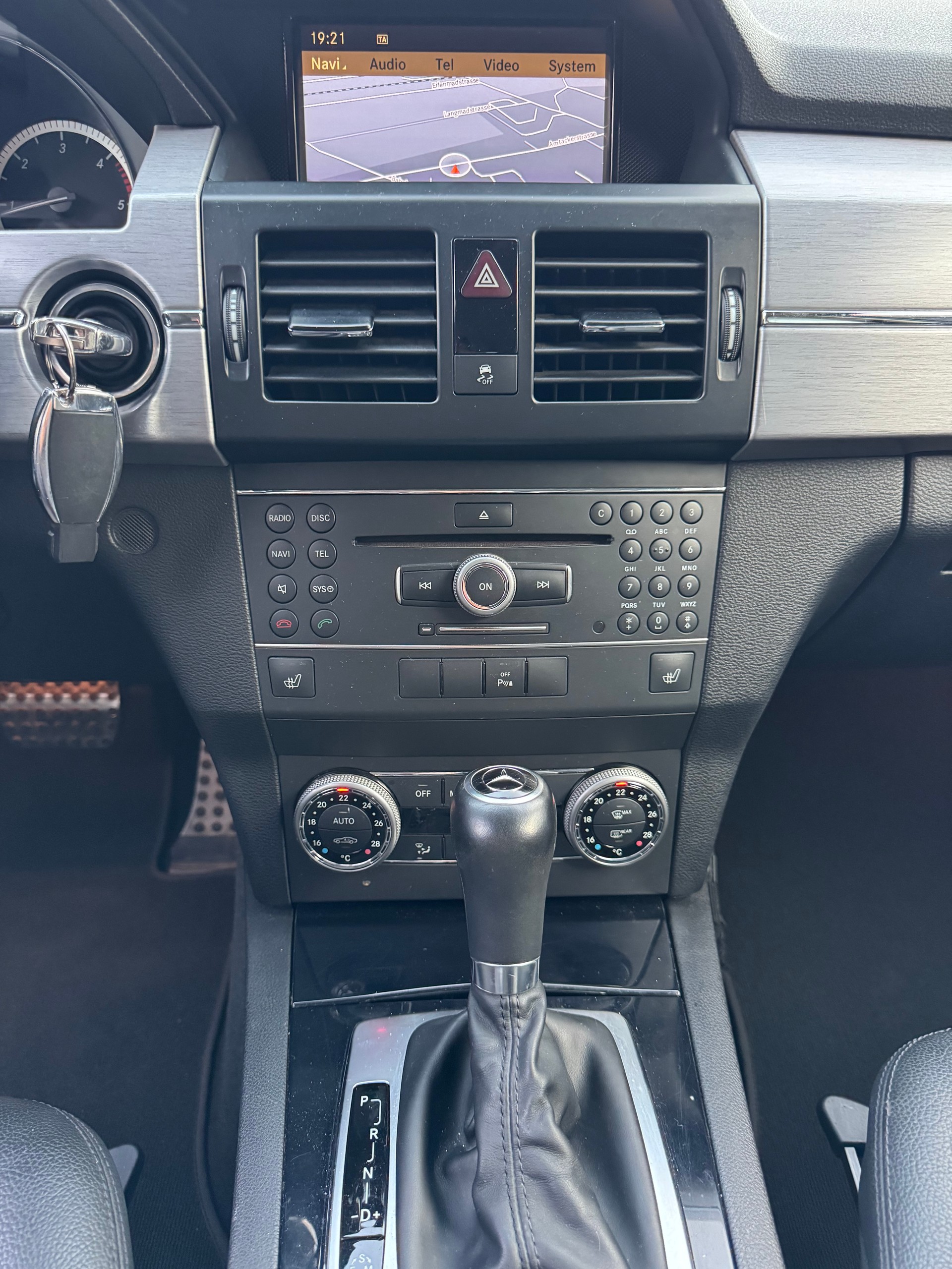 MERCEDES-BENZ GLK 250 CDI BlueEfficiency 4Matic 7G-Tronic-image-27