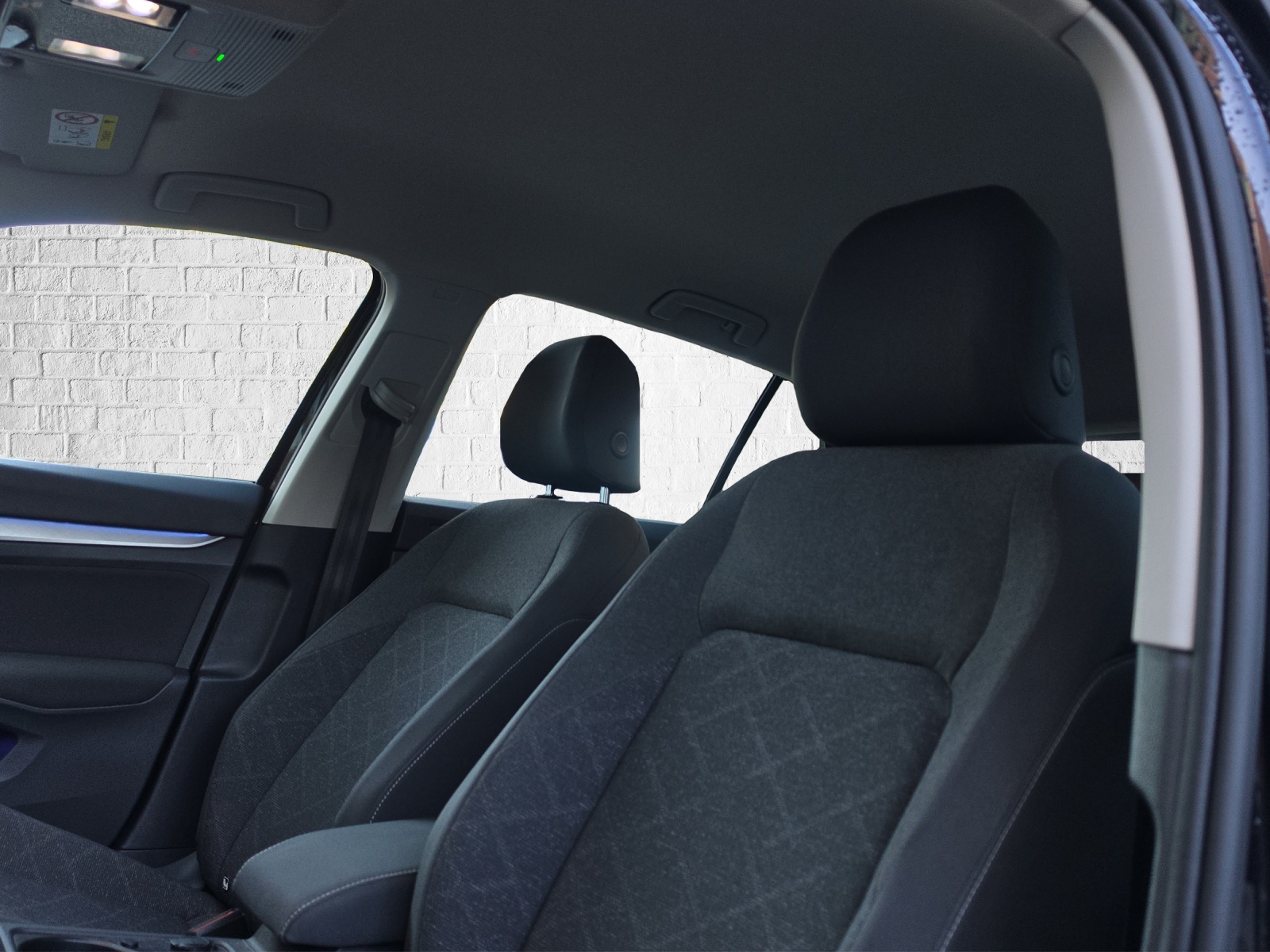 VW Golf 1.0 eTSI mHEV ACTLife DSG-image-9