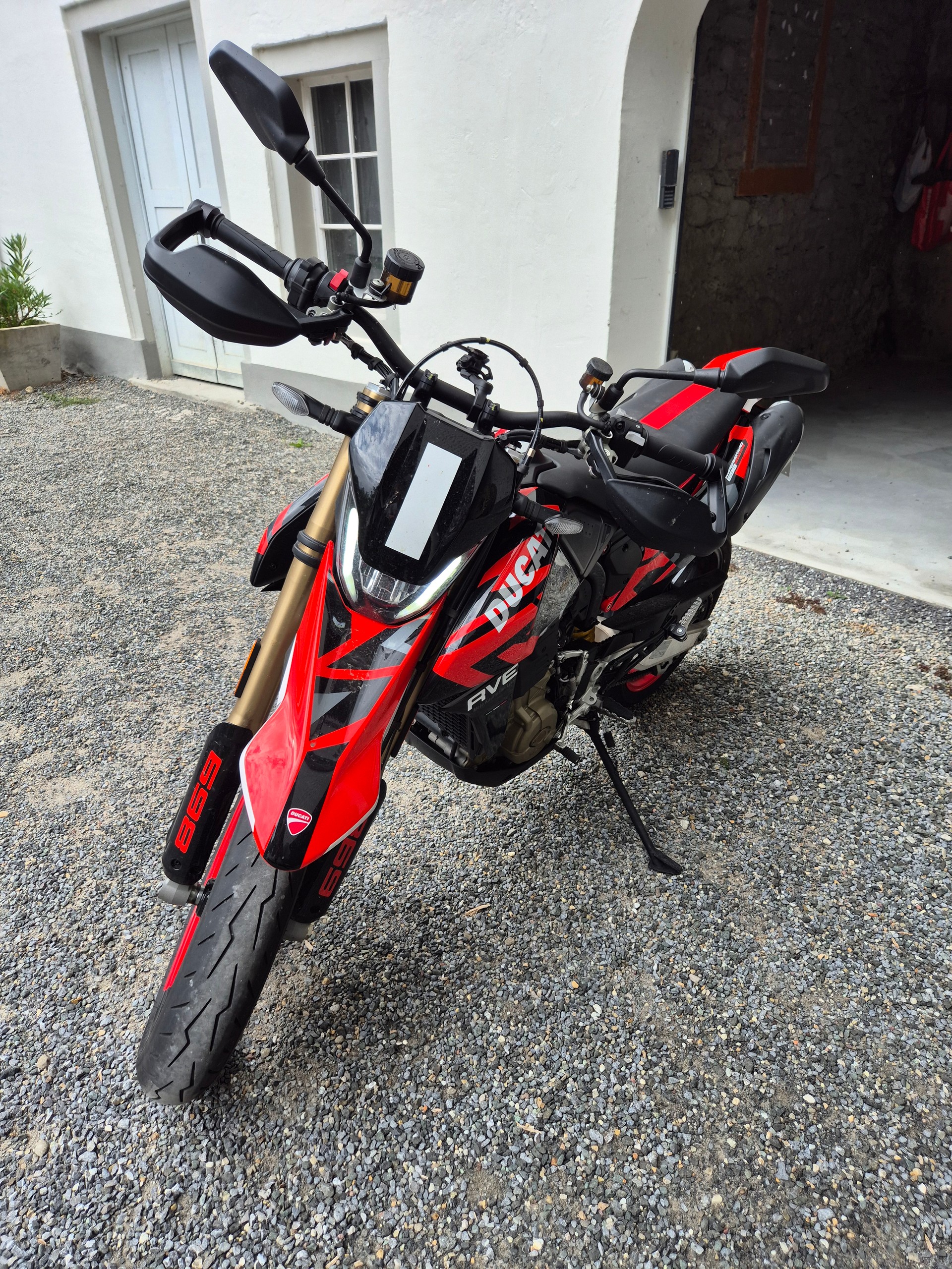 DUCATI Hypermotard 698 Mono RVE-image-0