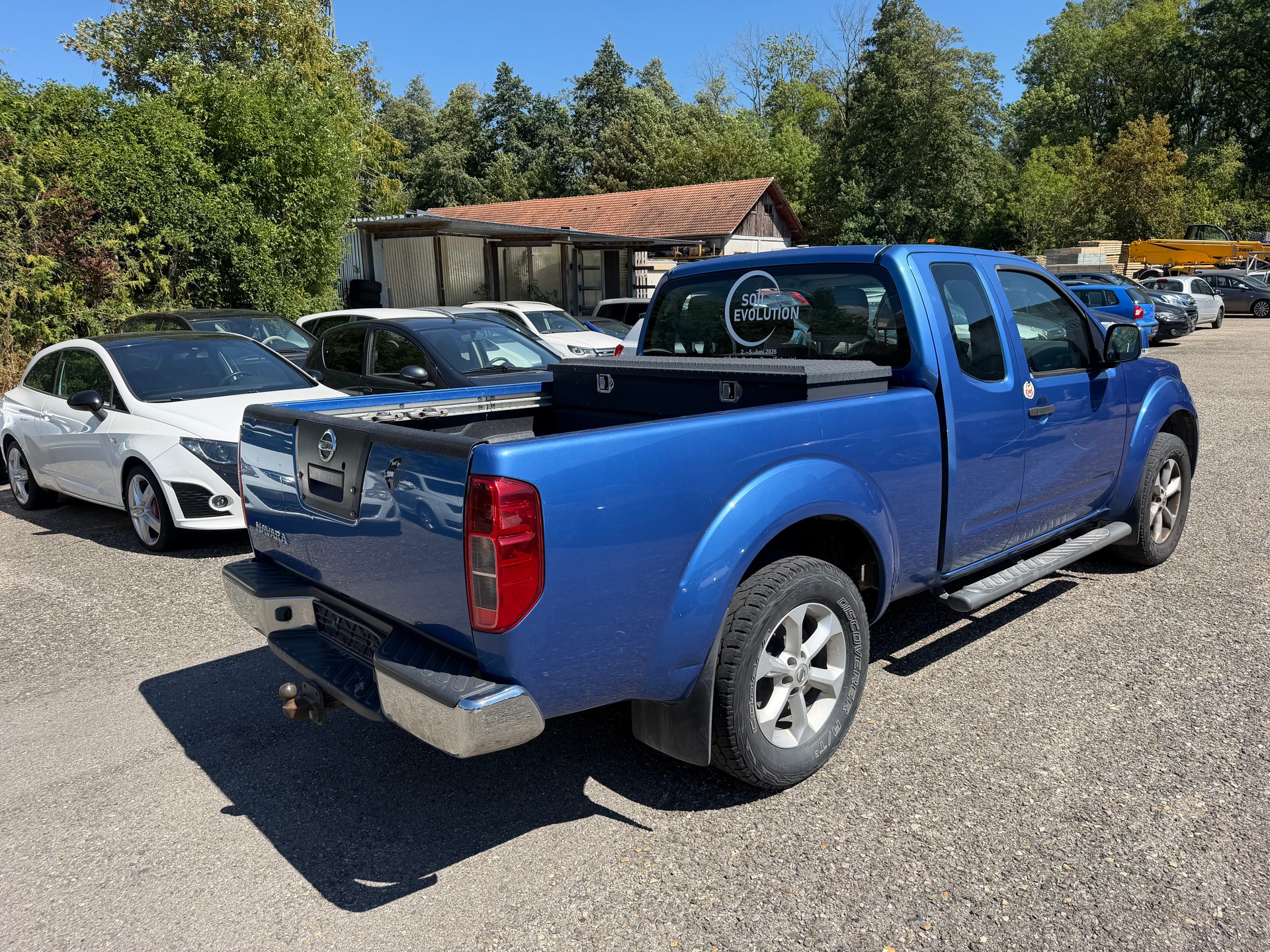 NISSAN Navara King Cab SE 2.5 dCi 4WD-image-1