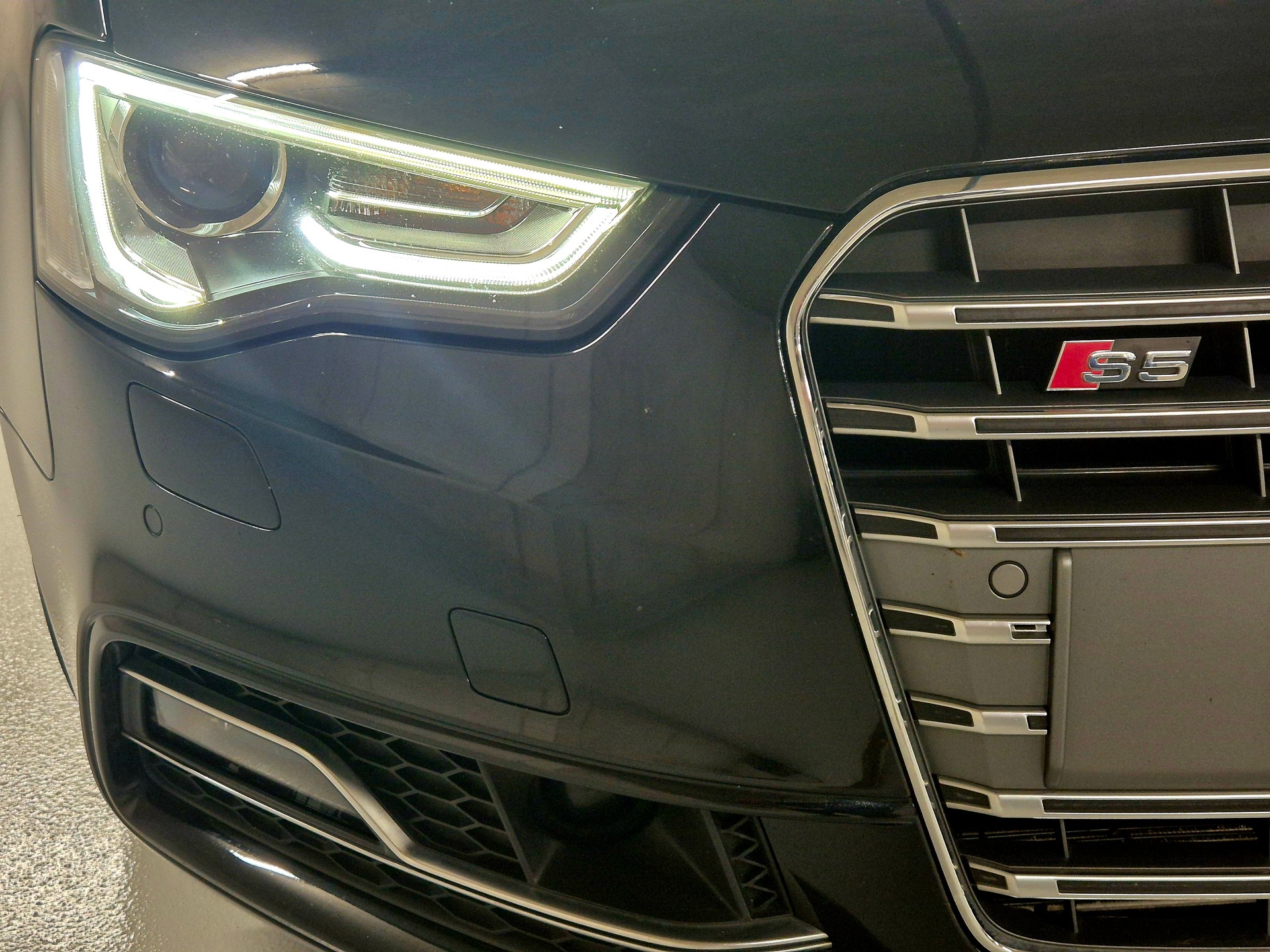 AUDI S5 Cabrio 3.0 TFSI quattro S-tronic-image-21