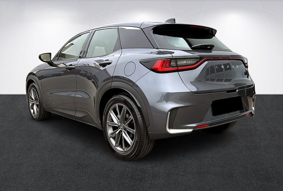 LEXUS LBX 1.5 HEV 1.4kWh Elegant-showroom-element-2