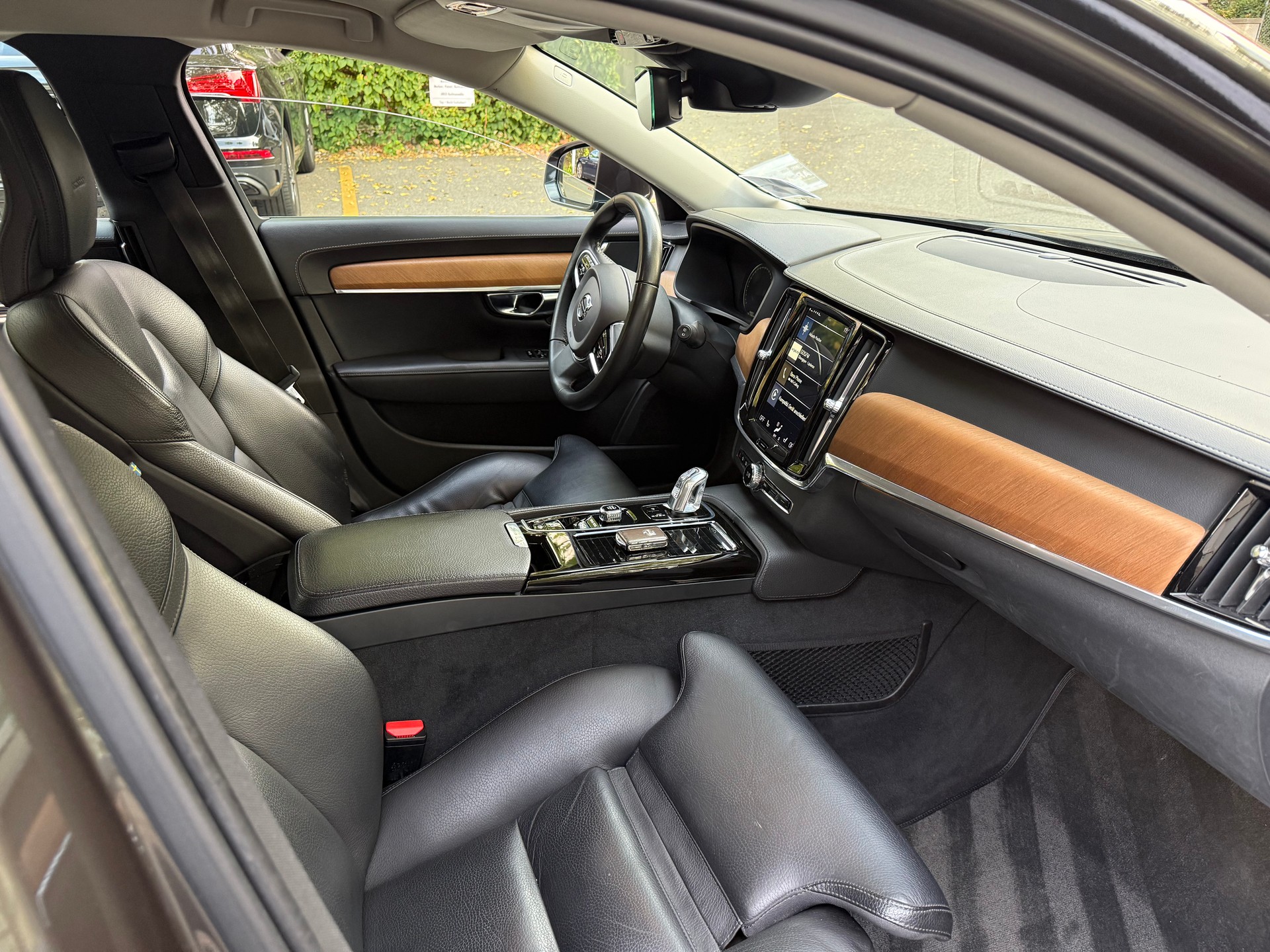 VOLVO 2.0 T8 TE Inscription AWD-image-8