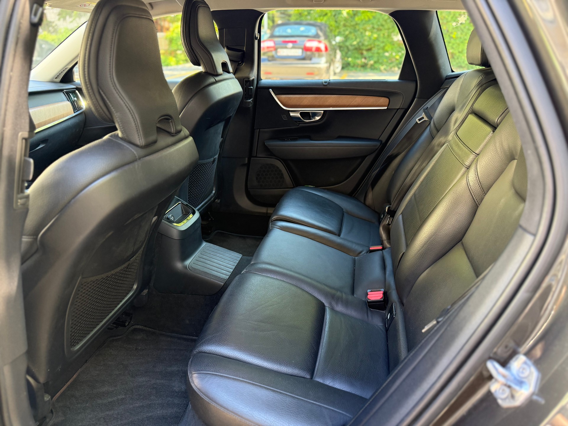 VOLVO 2.0 T8 TE Inscription AWD-image-5