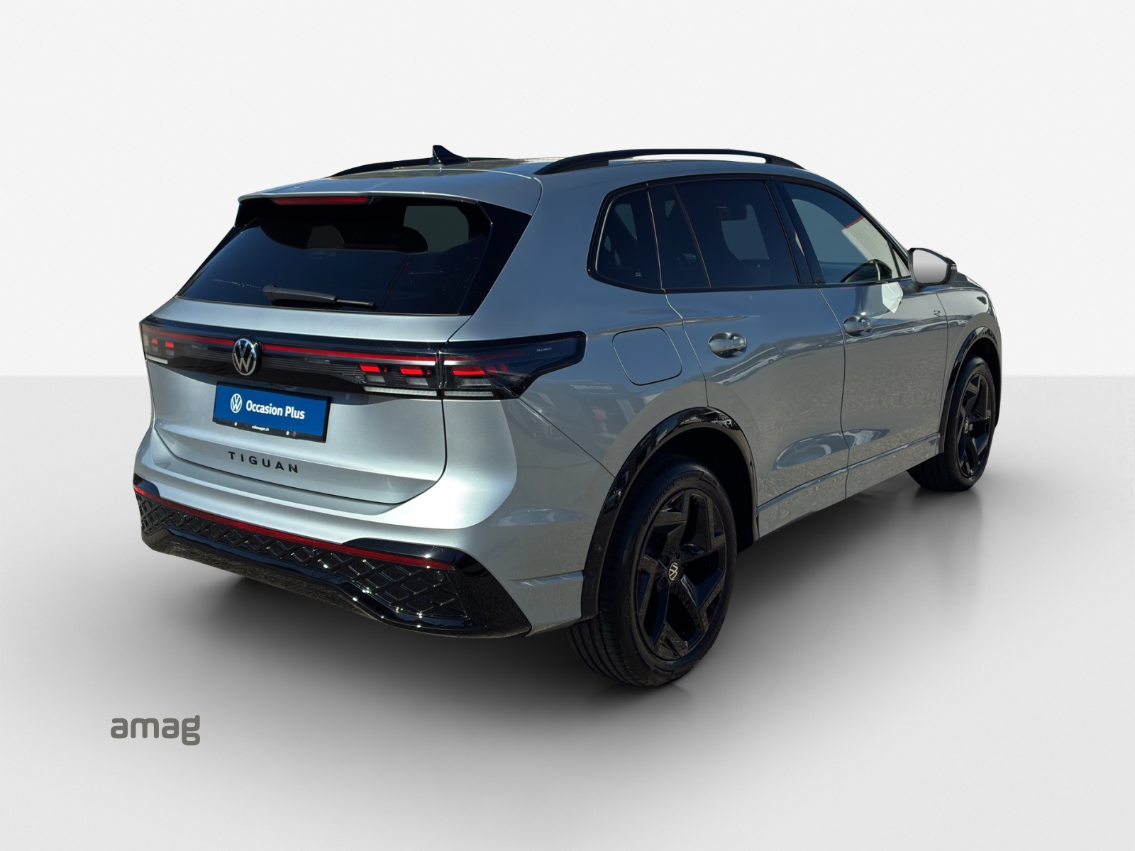 VW Tiguan 2.0 TSI DSG R-Line 4Motion-image-4