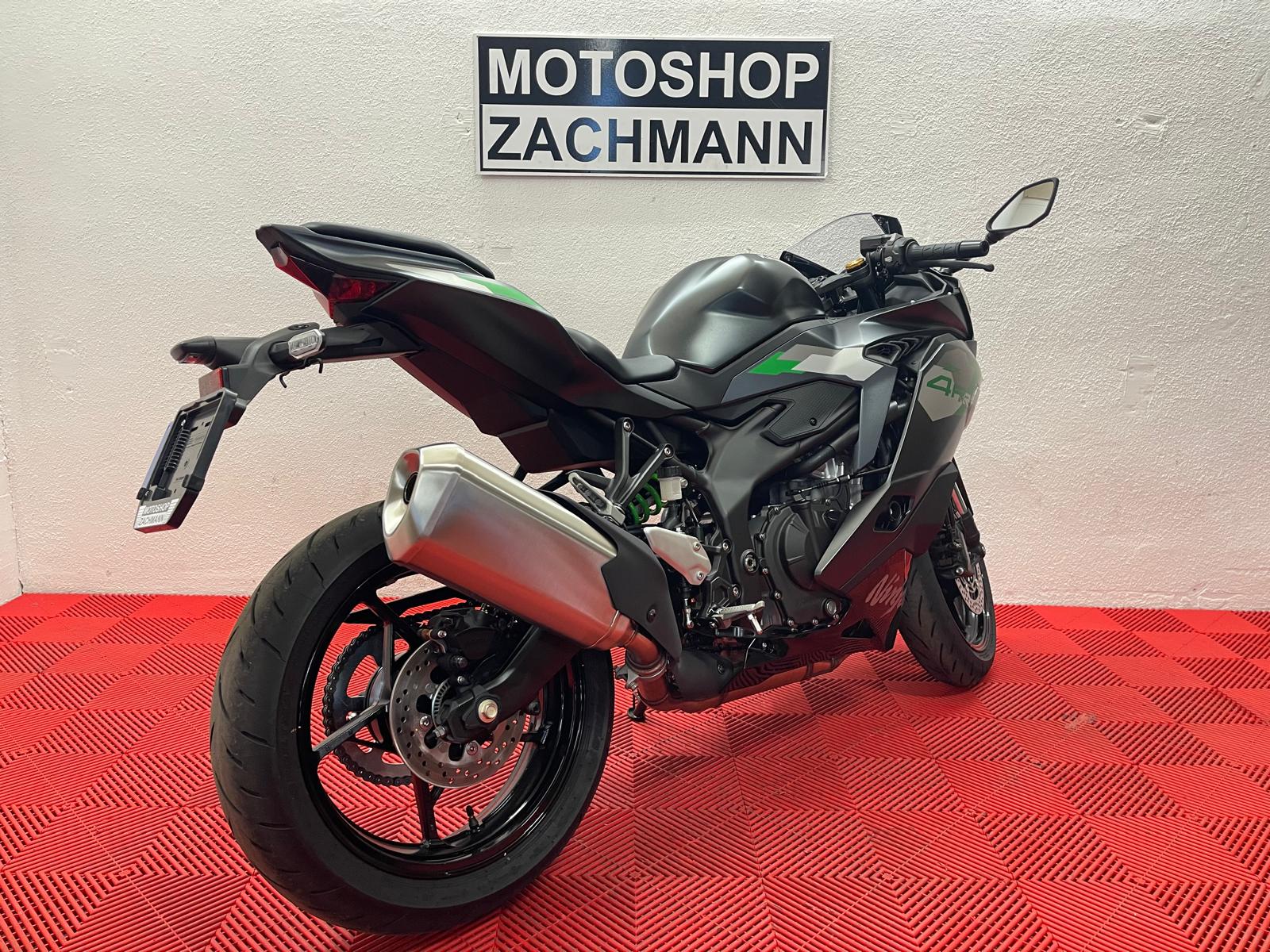 KAWASAKI Ninja ZX-4RR (35kW)-image-4
