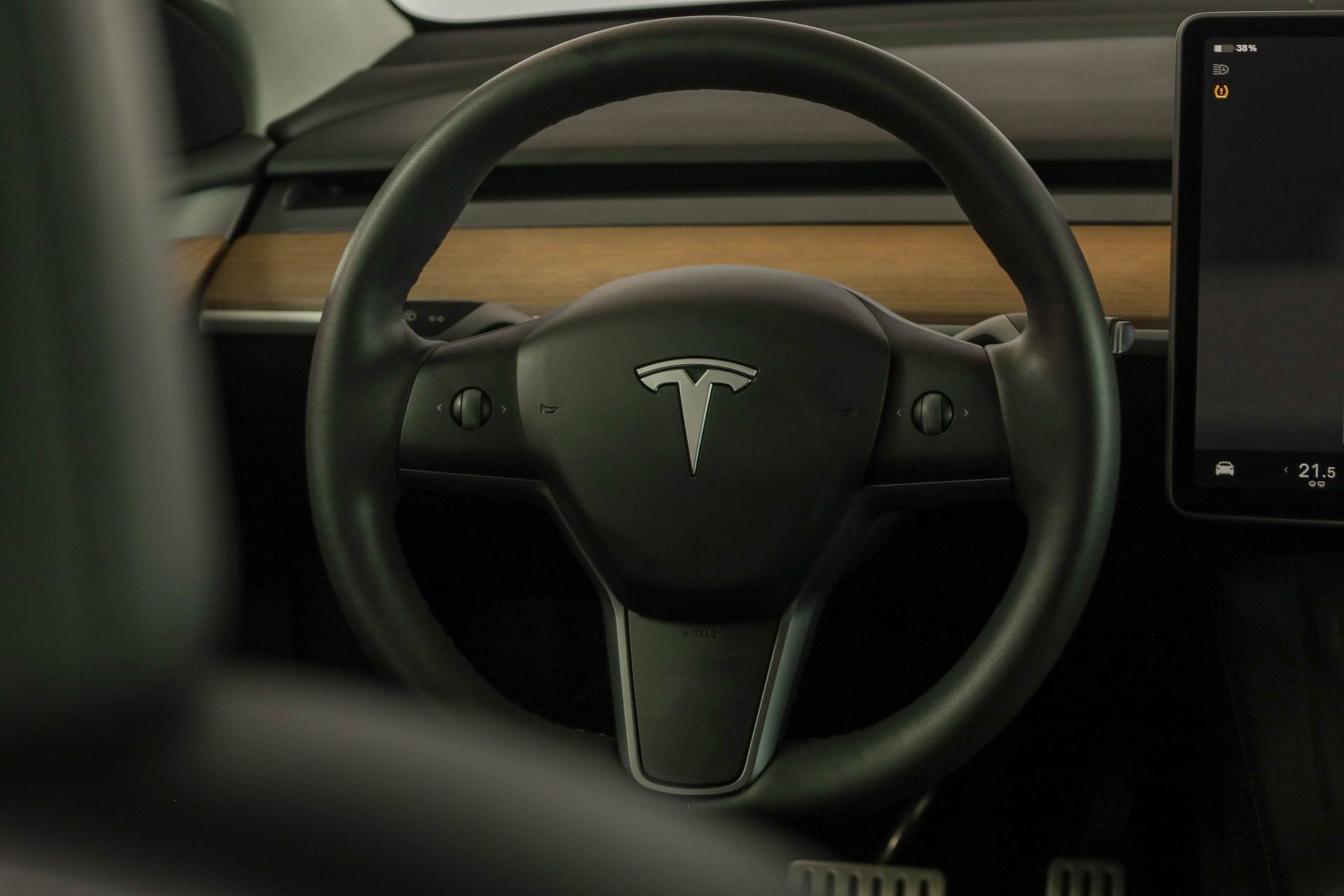 TESLA Model Y Long Range • Jantes 20" Induction • Autopilot • Garantie Tesla 11.2027-image-11