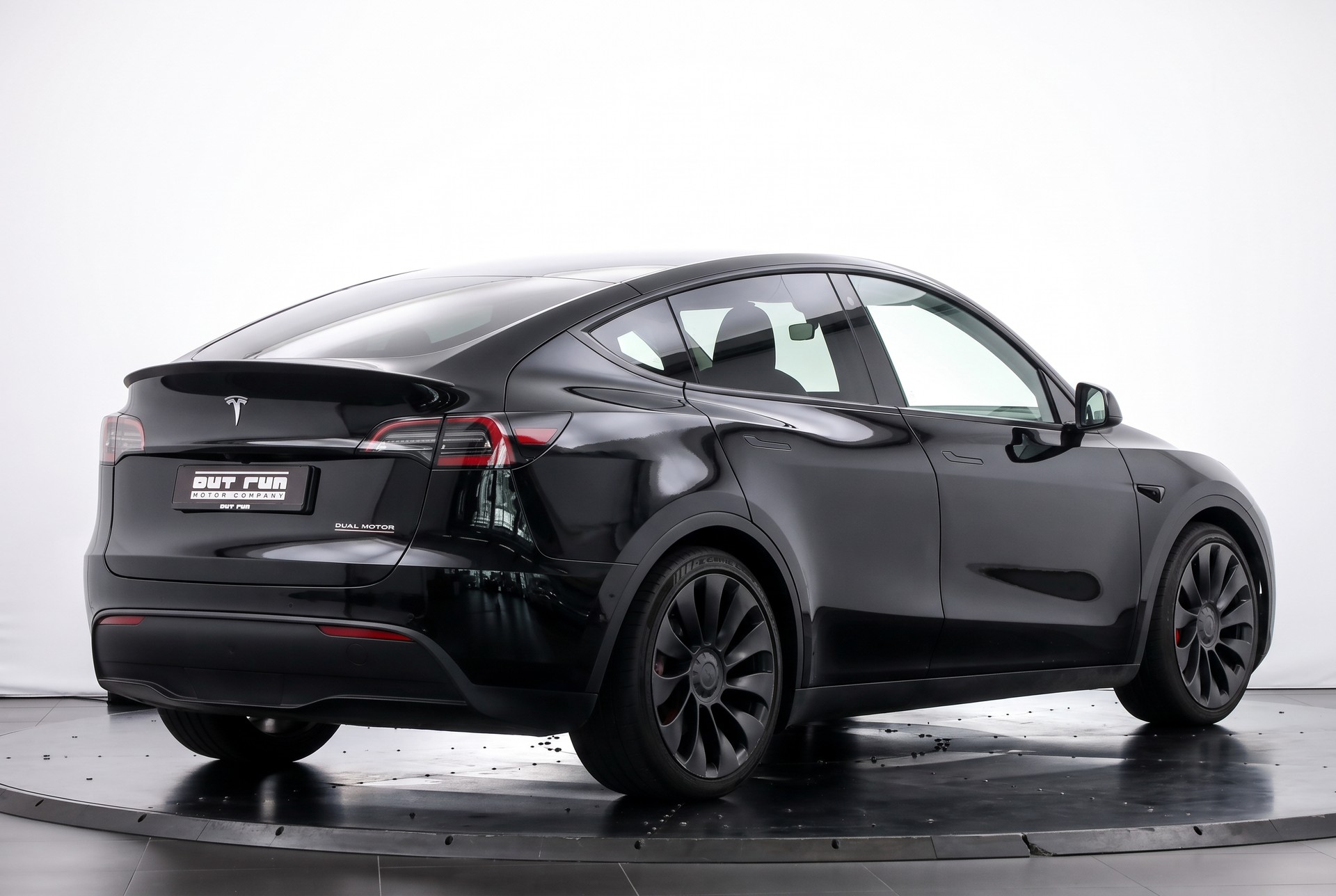 TESLA Model Y Long Range • Jantes 20" Induction • Autopilot • Garantie Tesla 11.2027-image-7