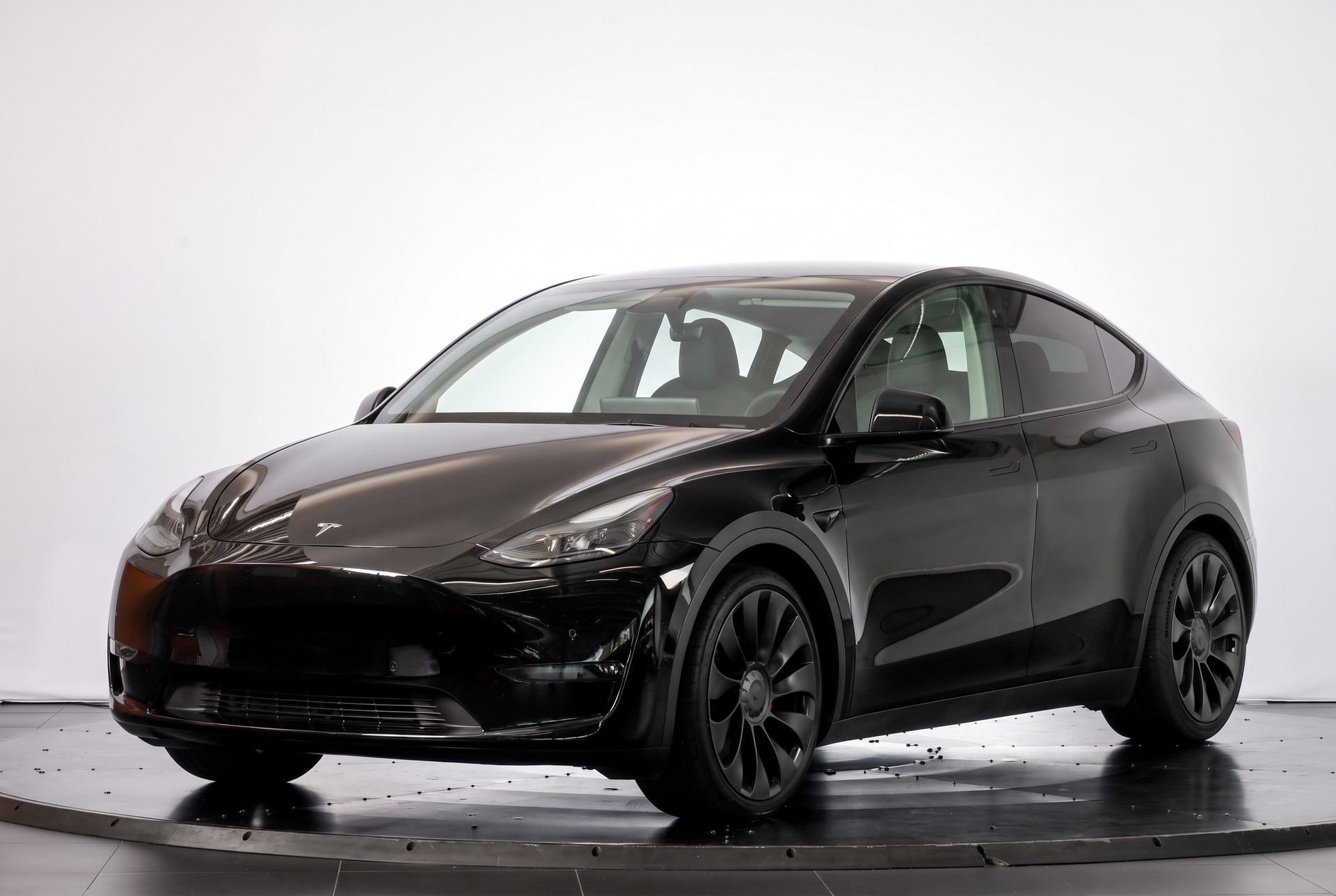 TESLA Model Y Long Range • Jantes 20" Induction • Autopilot • Garantie Tesla 11.2027-image-4