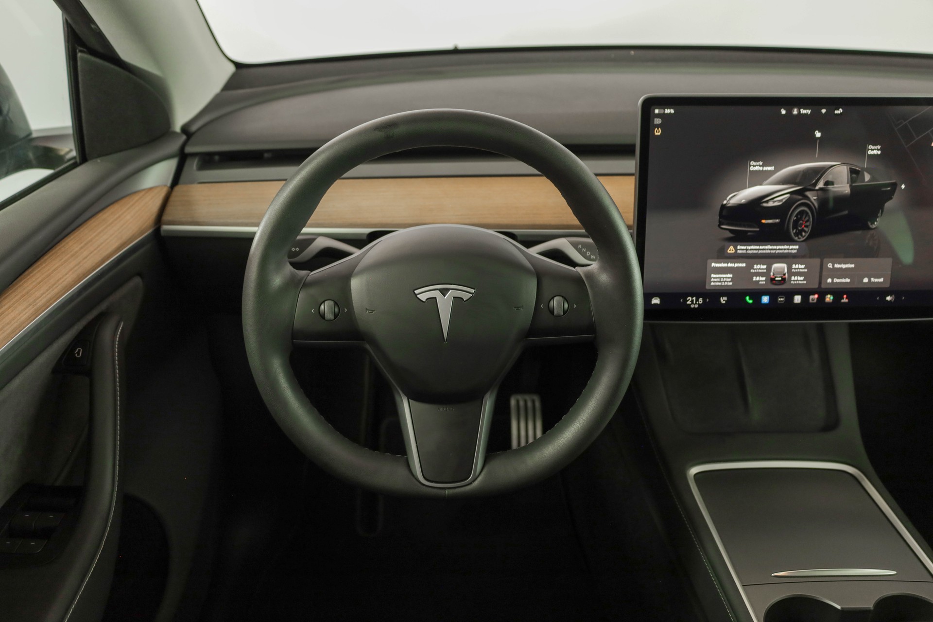 TESLA Model Y Long Range • Jantes 20" Induction • Autopilot • Garantie Tesla 11.2027-image-10