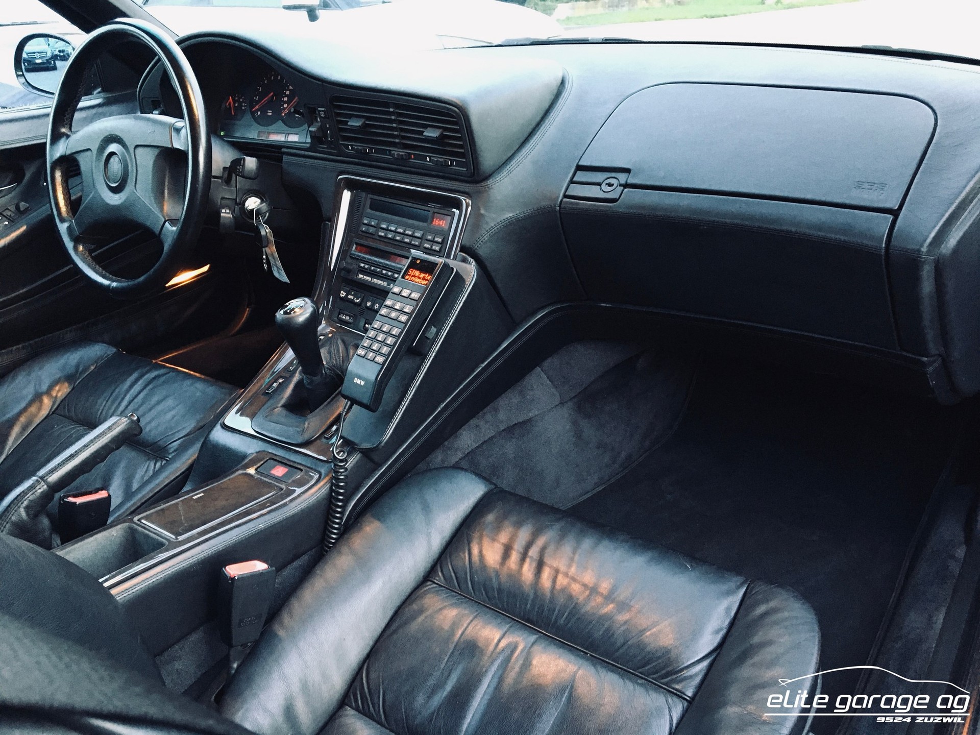 BMW 850CSi-image-11