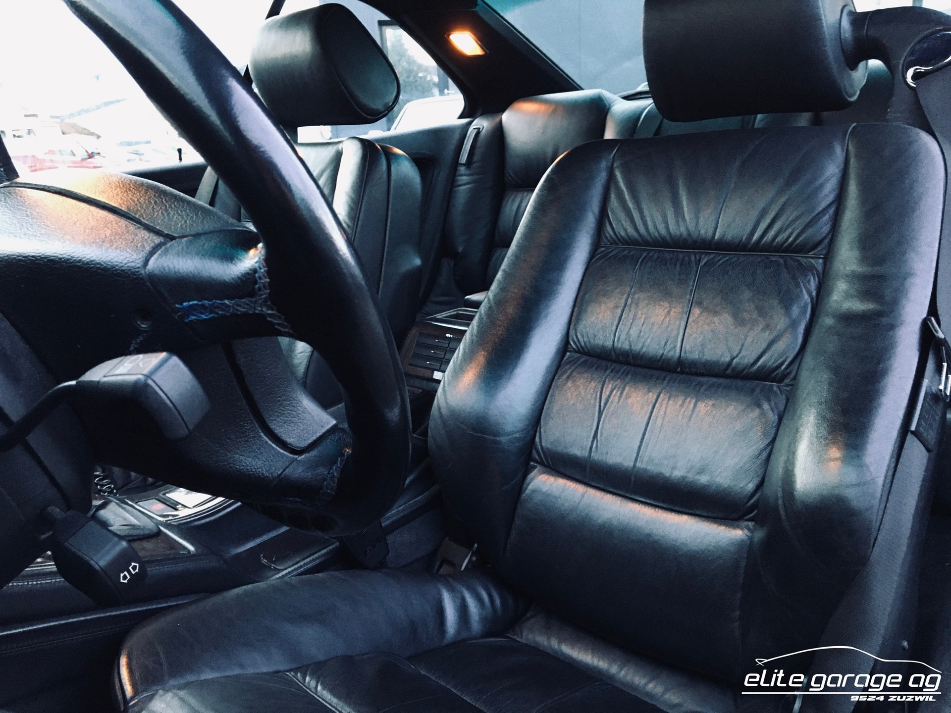 BMW 850CSi-image-7