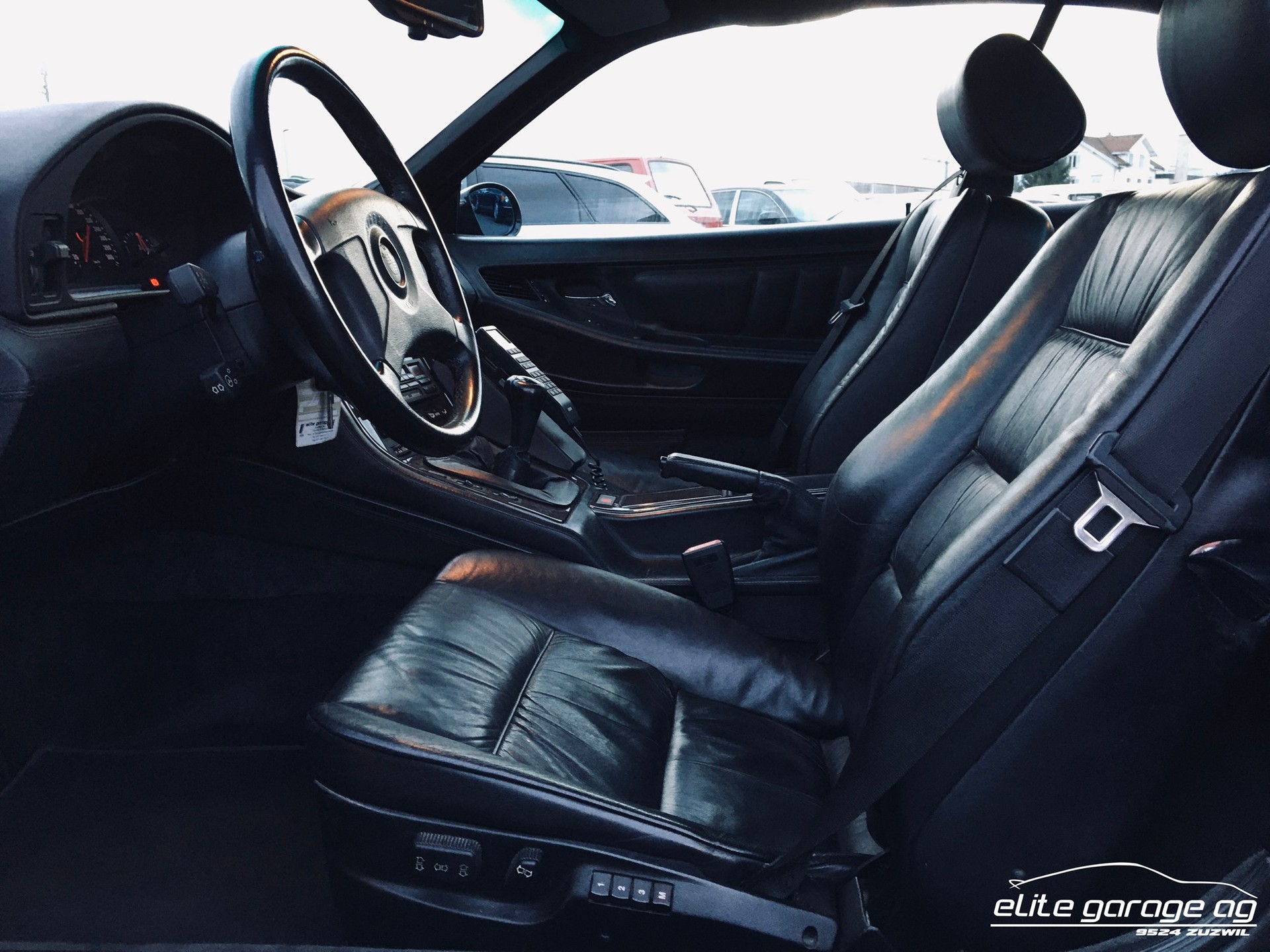 BMW 850CSi-image-8