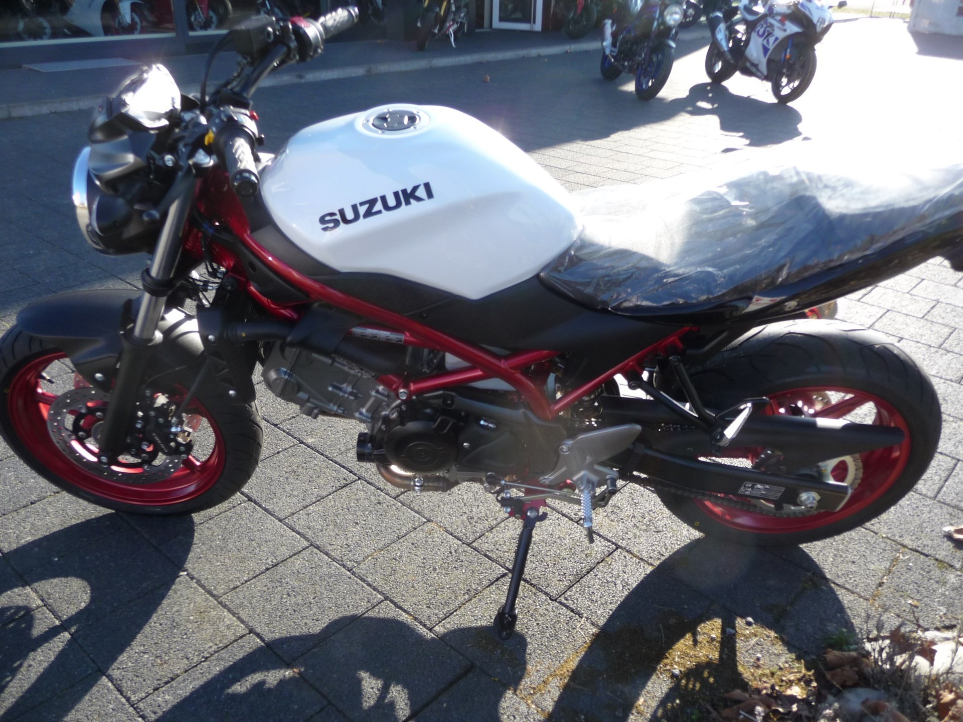 SUZUKI SV 650-image-3